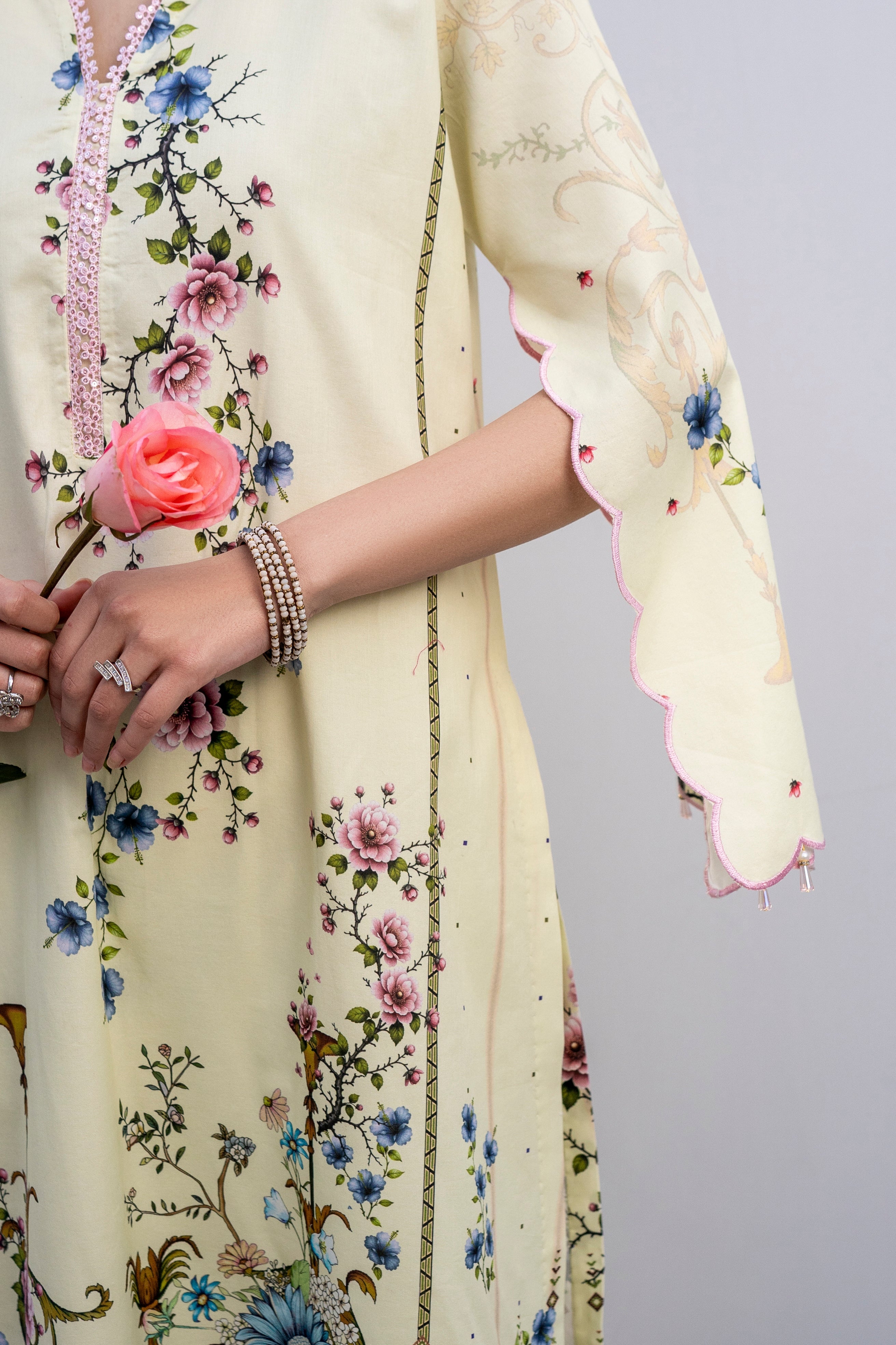 Summer Printed Lawn – D112
