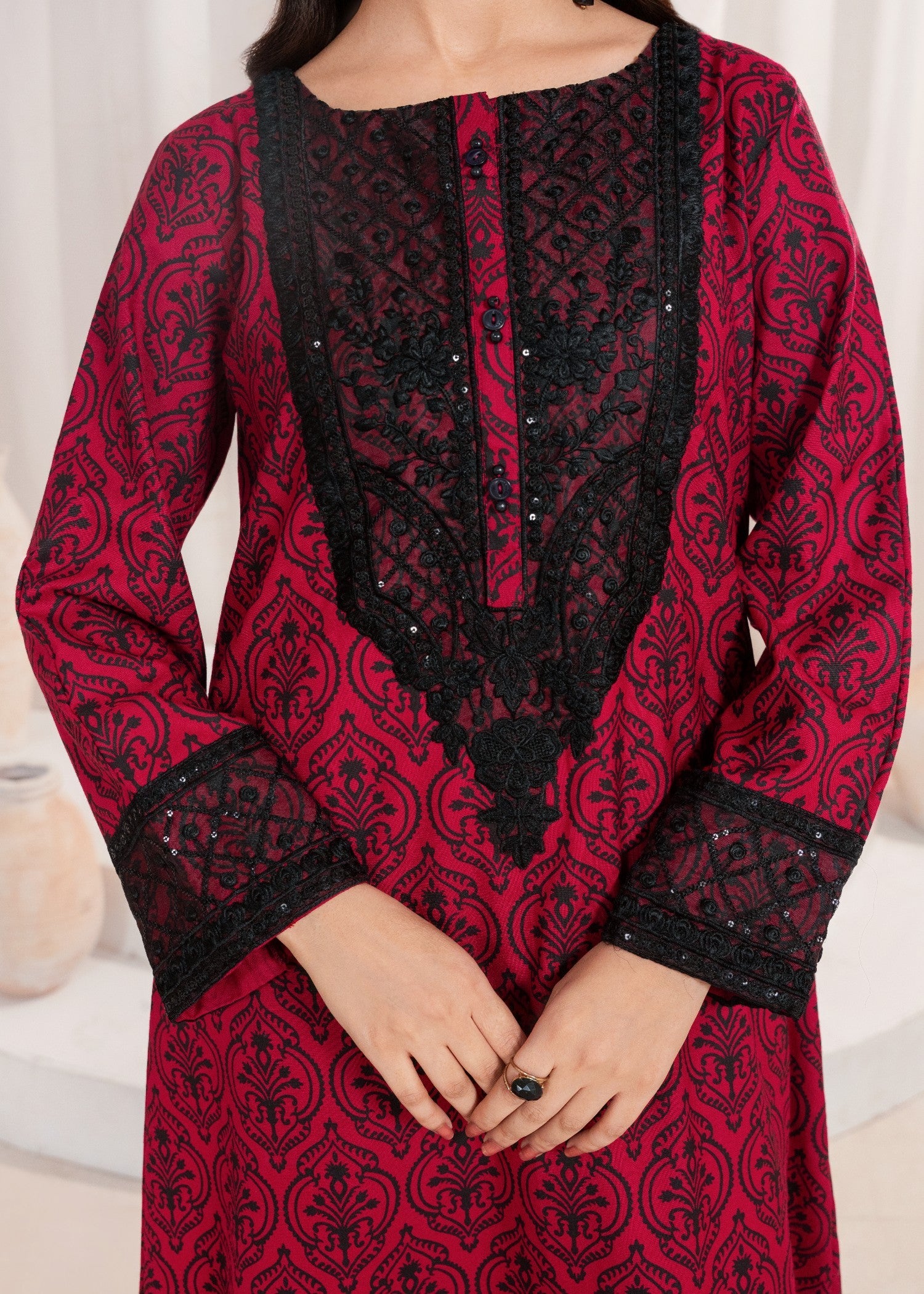 lawn Kurta Set in Cardinal red