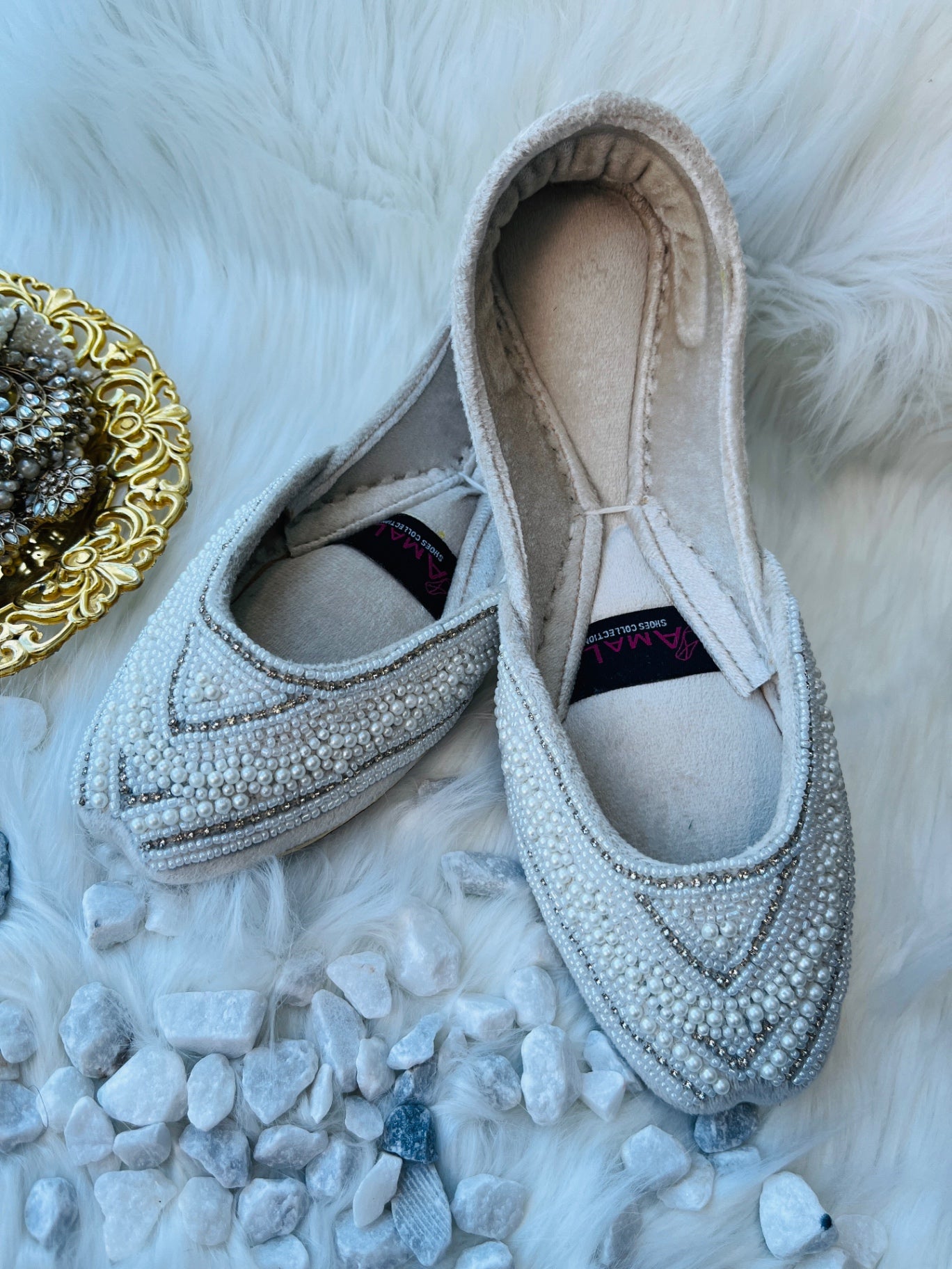 Khussa in Ivory by - High Quality Women Khussa LHB6269