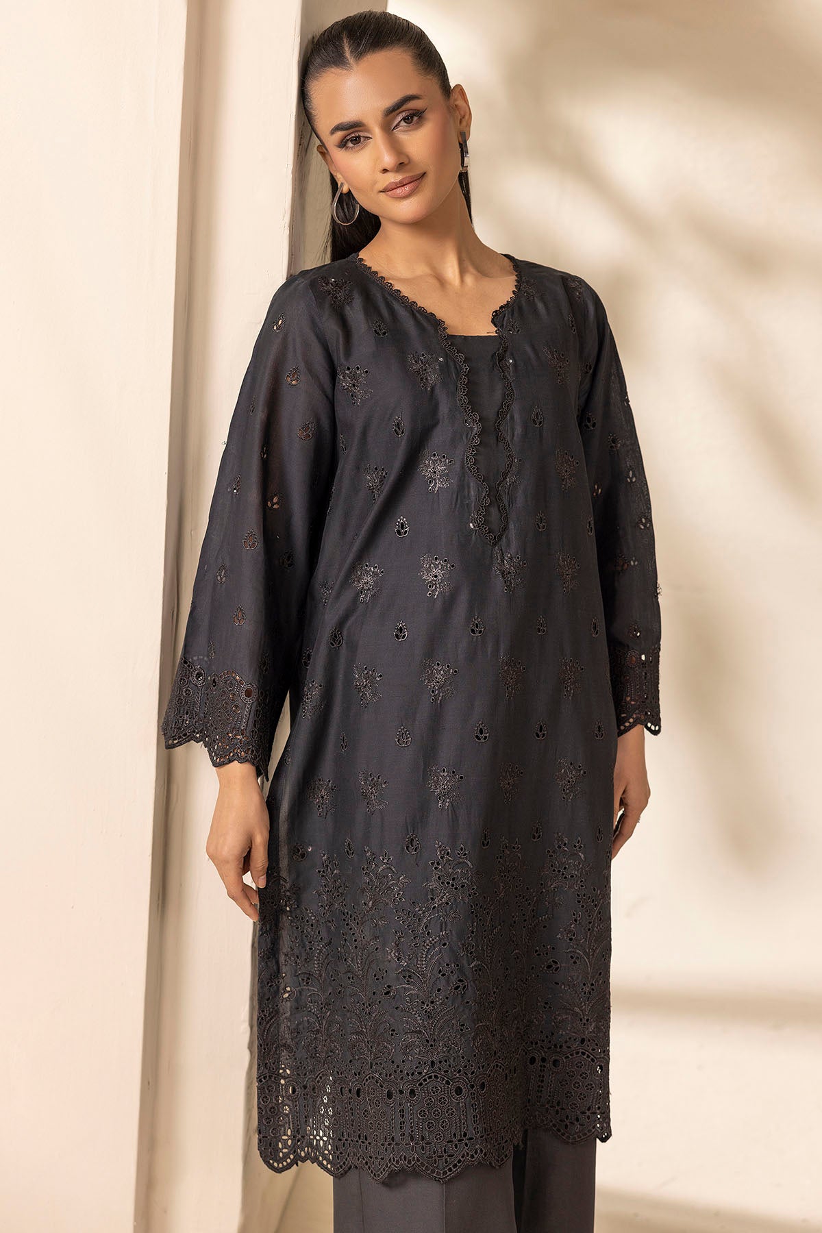 cambric Kurti in Black