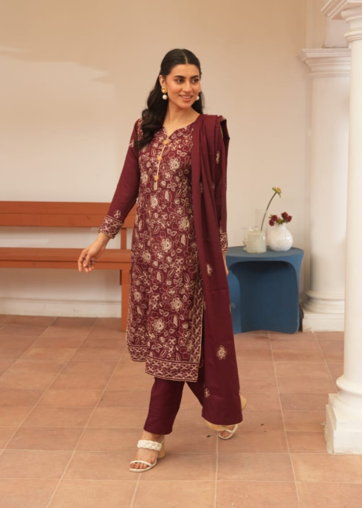 dhanak Kurta Set in Maroon