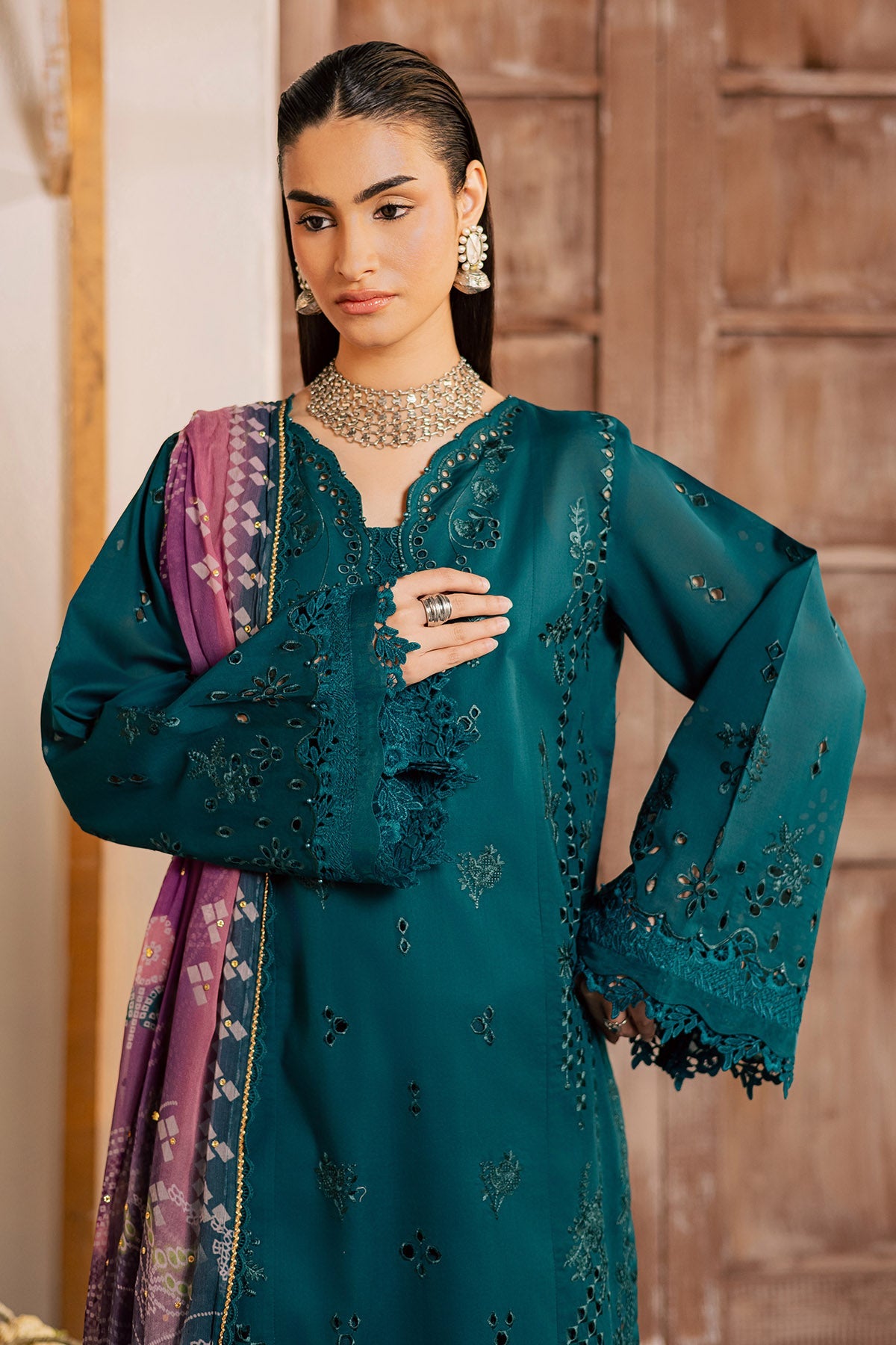 Bazaar Lawn – NE-256
