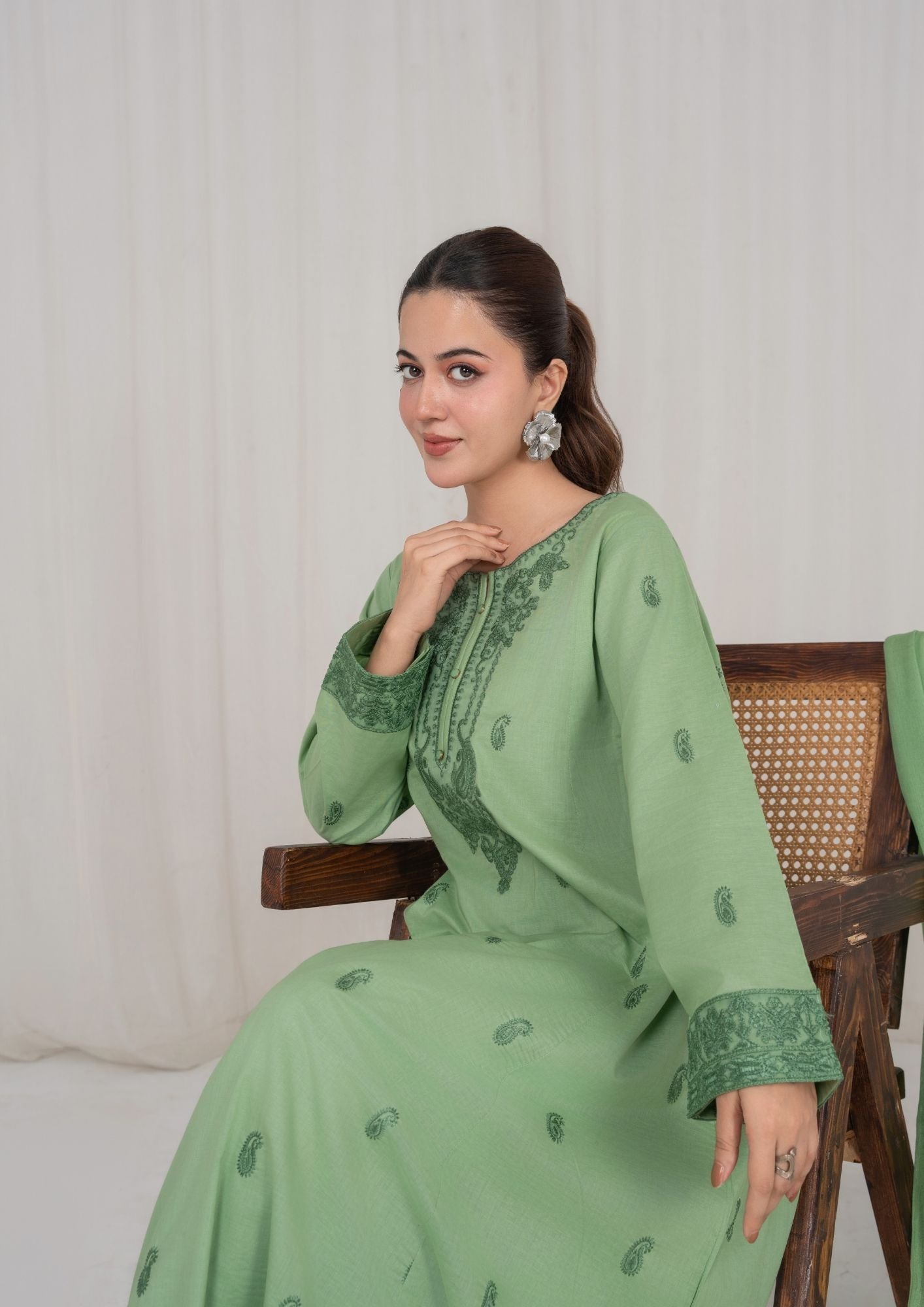 lawn Pishwas in Pistachio green