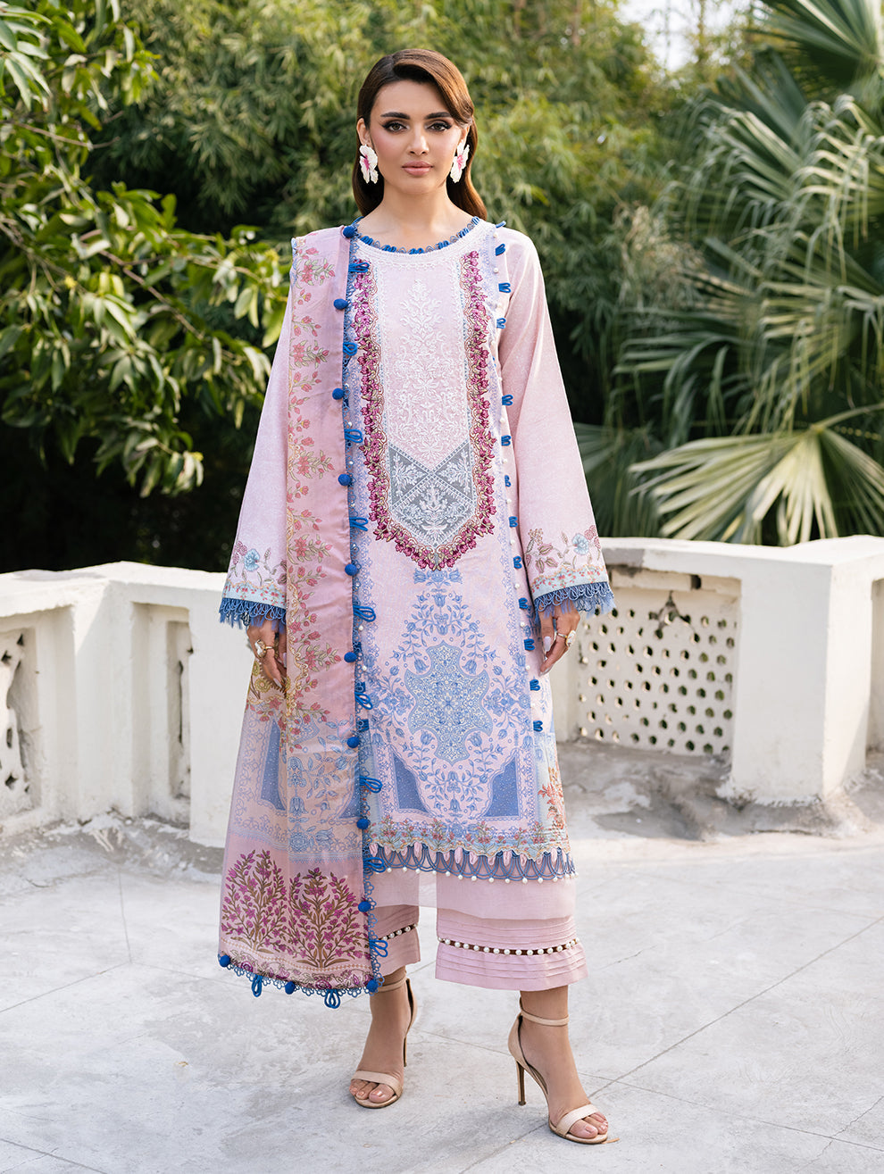 Elara Lawn – AETHER
