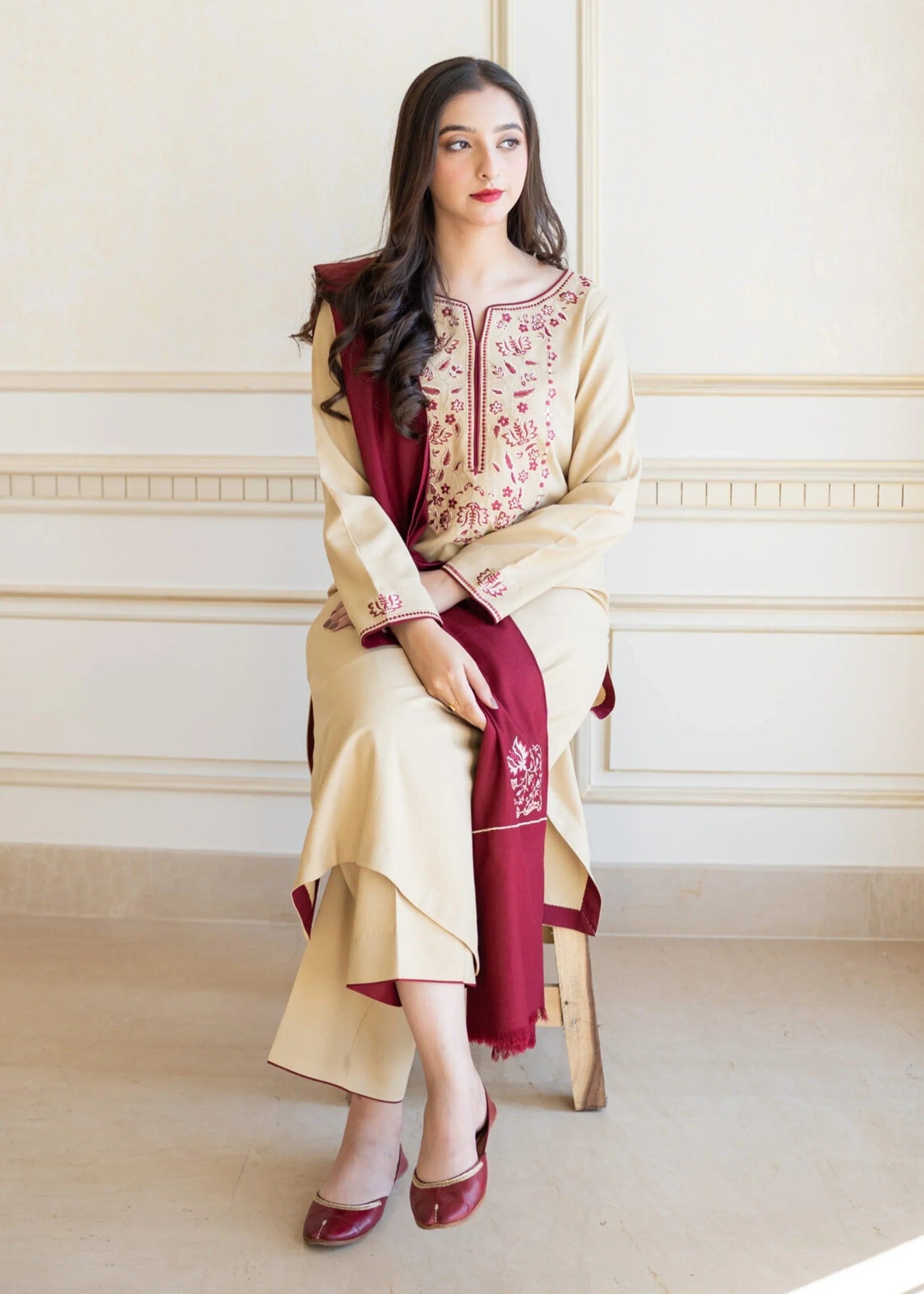 linen Kurta Set in Eggshell