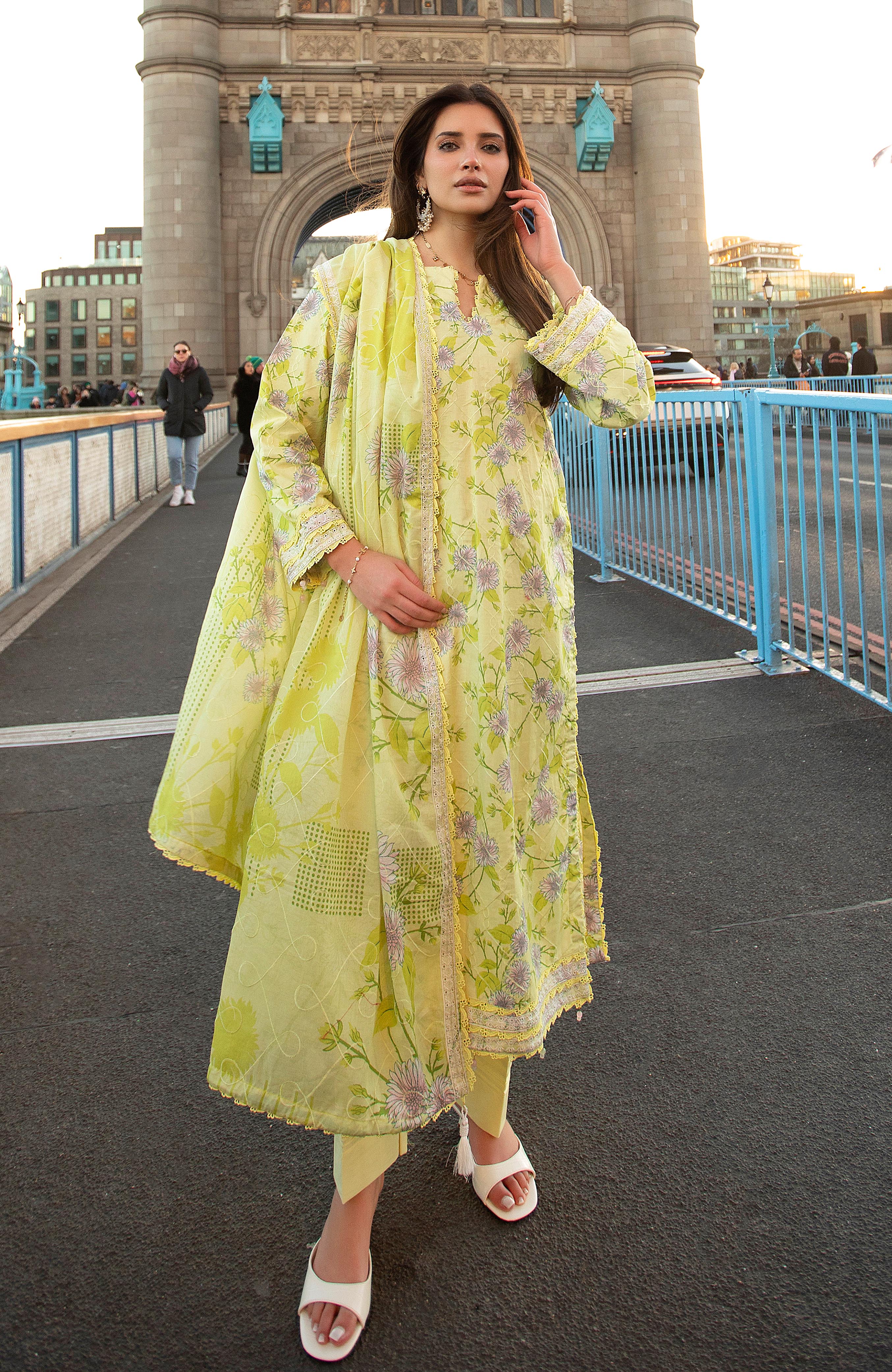 Dhagakari Lawn – DKE-26-06