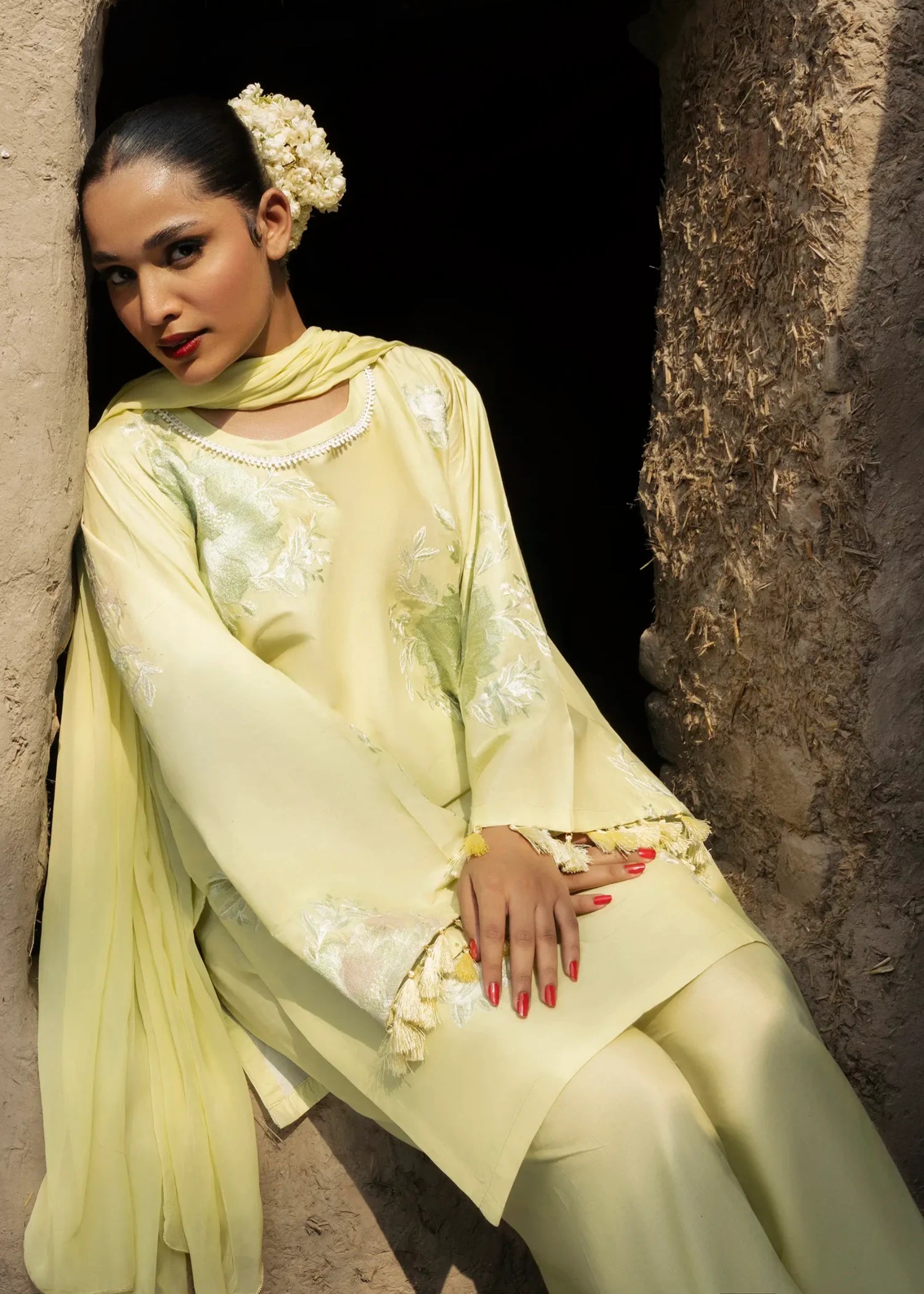 lawn cotton Kurta Set in Light yellow