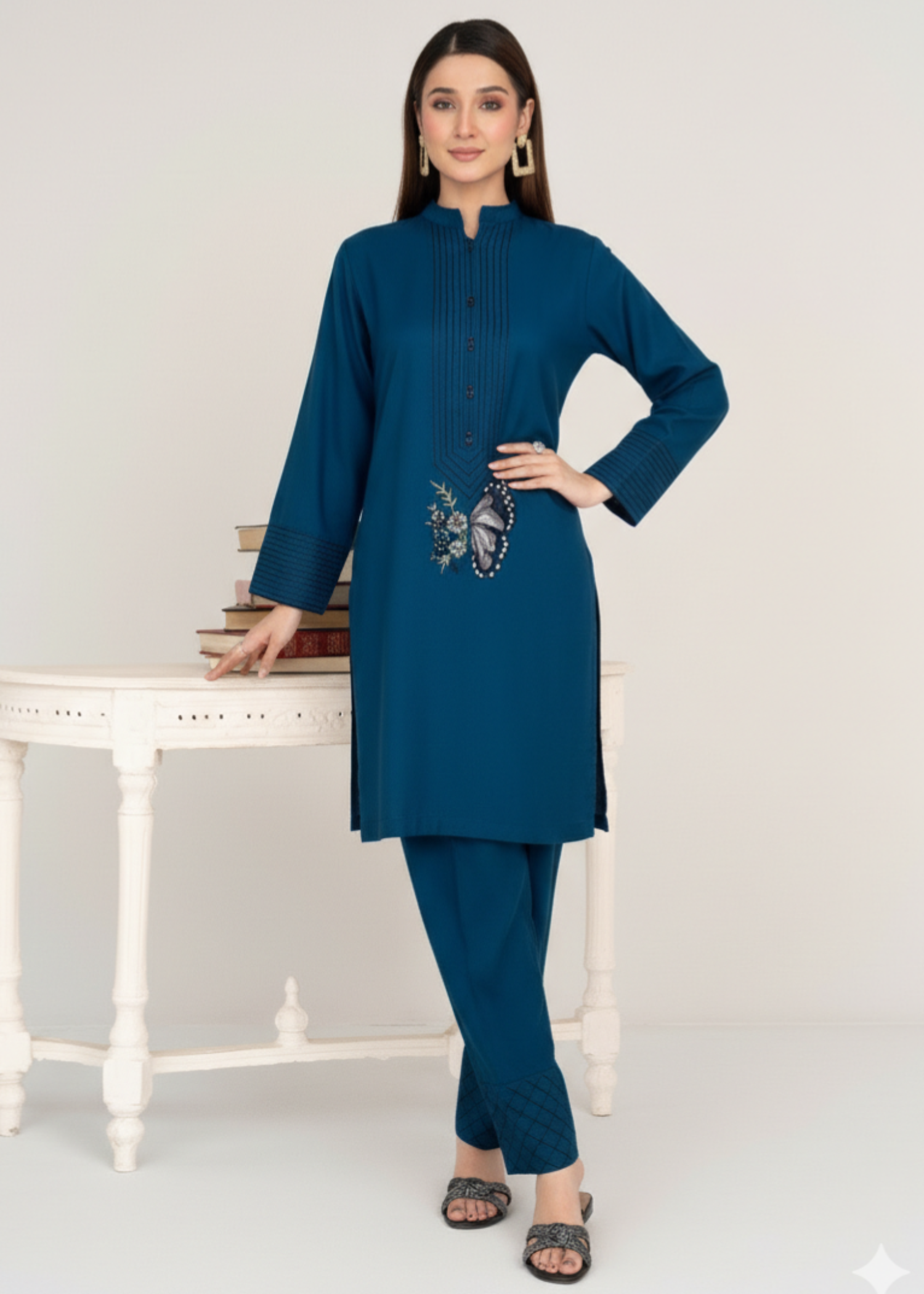 dhanak Kurta Set in Steel blue