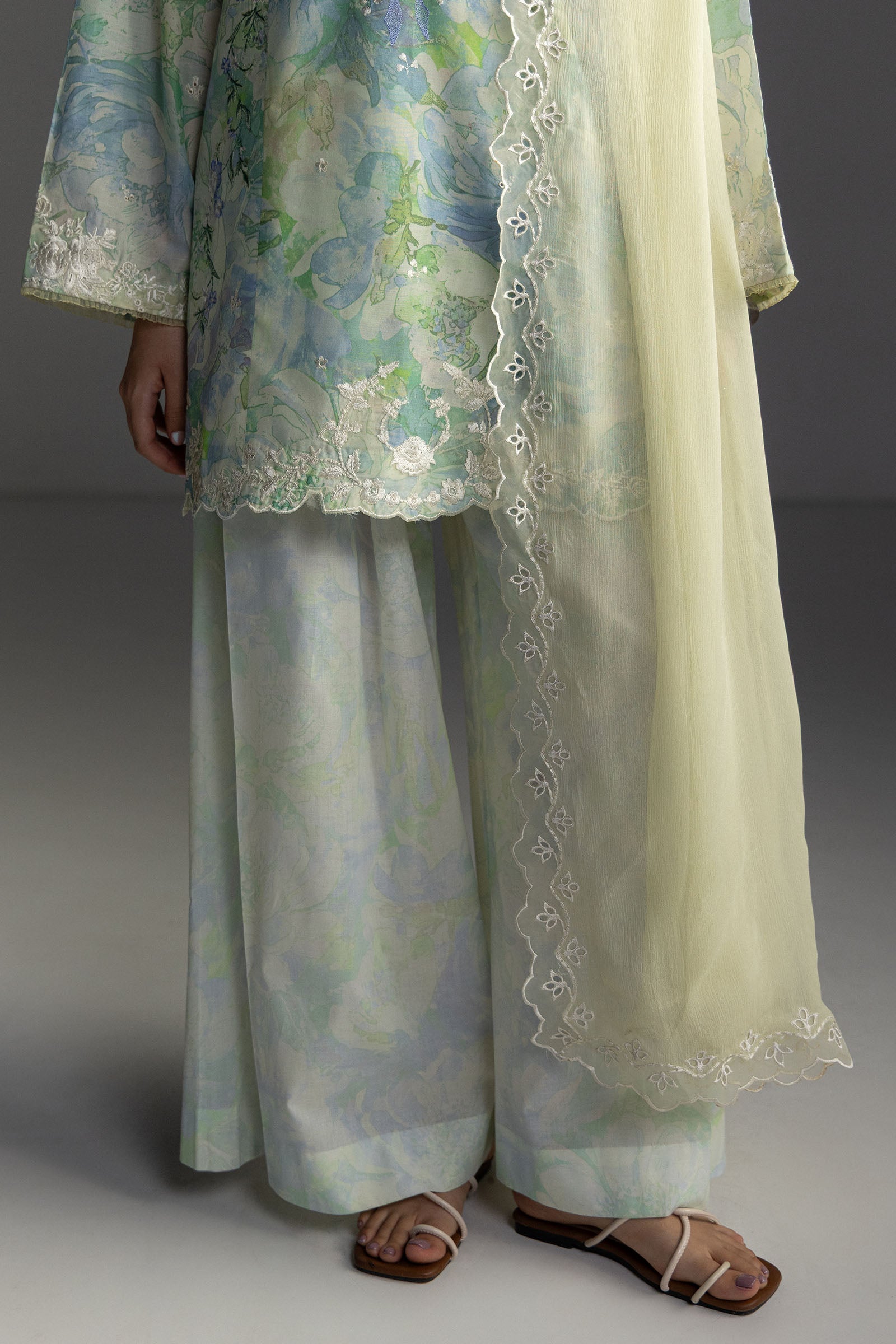 Coco Lawn Edit – Aira-6A