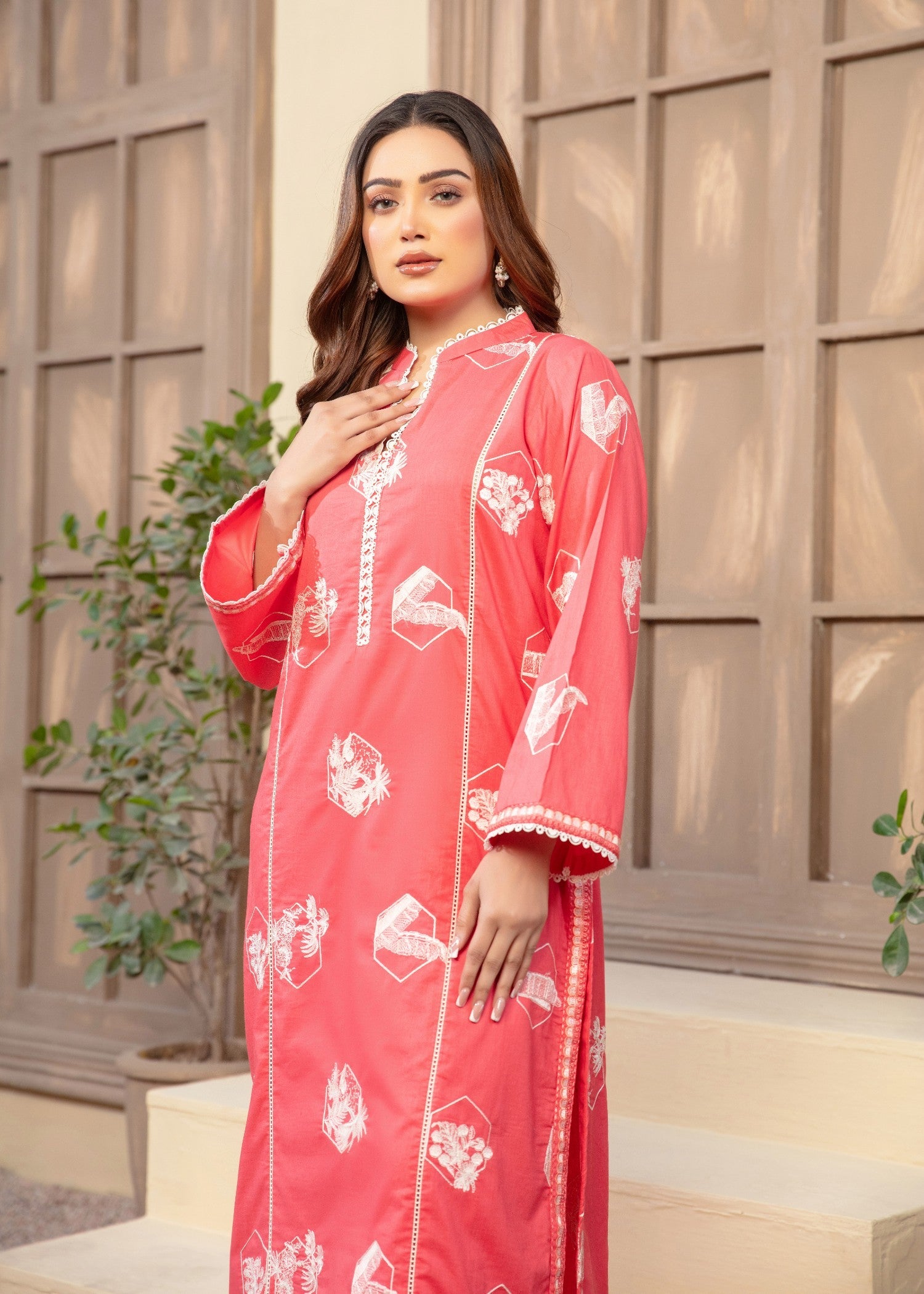 slub lawn Kurta Set in Coral pink