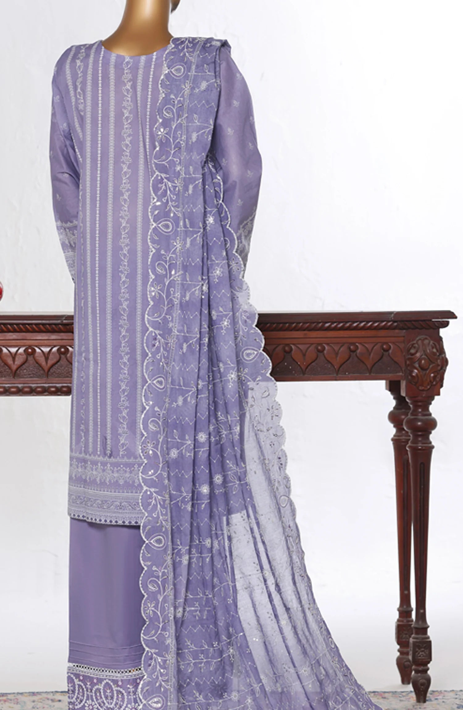 RTW White & White Embroidered Lawn – 10