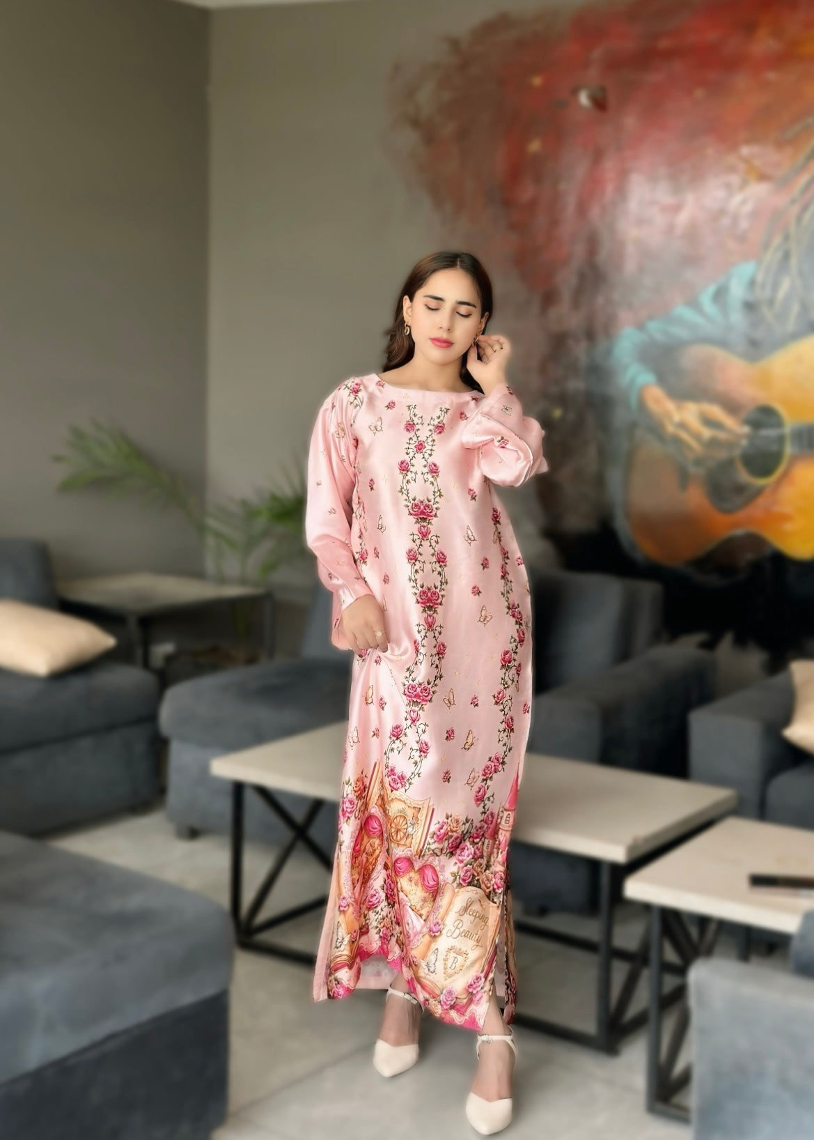 pk charmuse silk Kaftan in Pastel pink