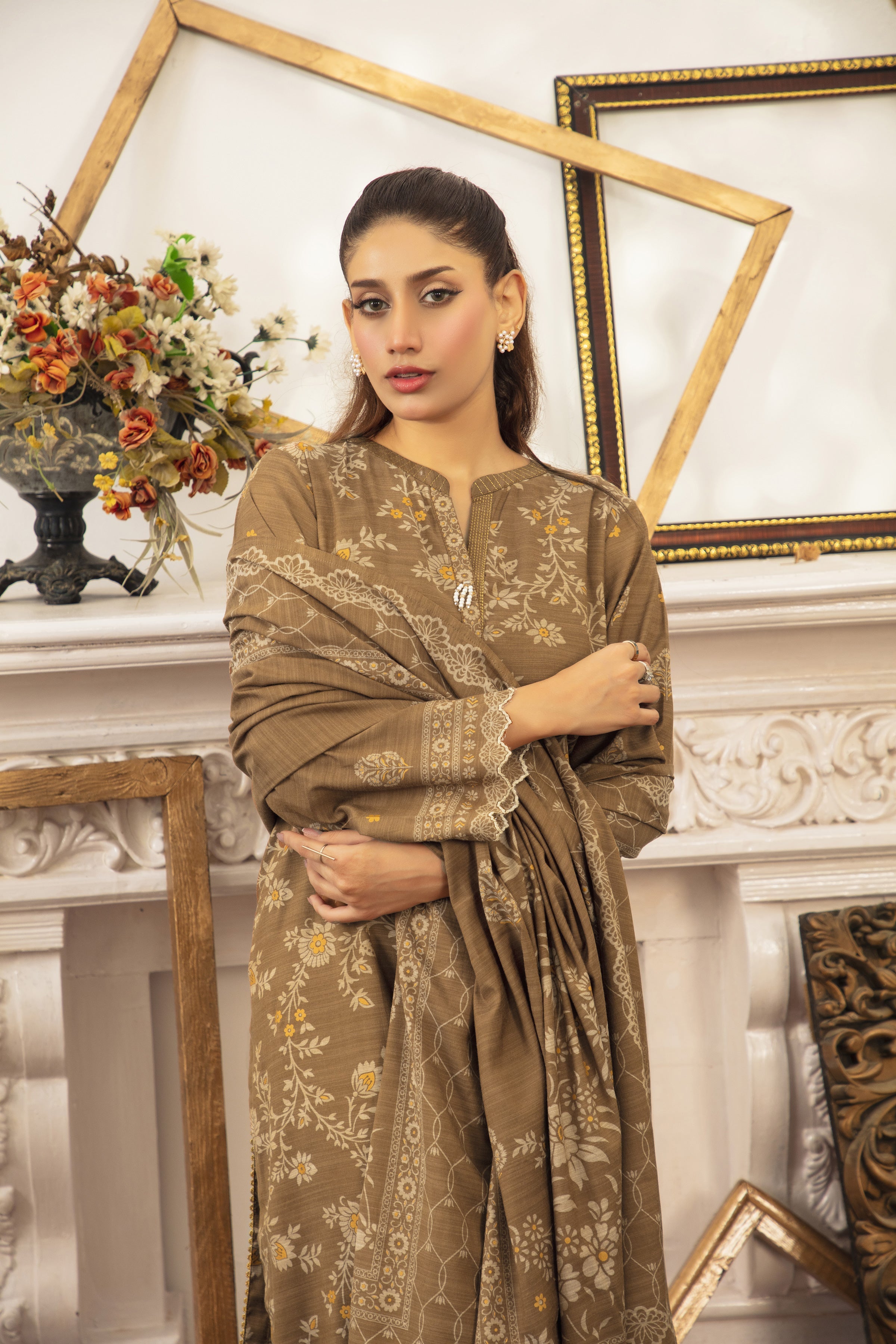 marina Unstitched in Earth brown