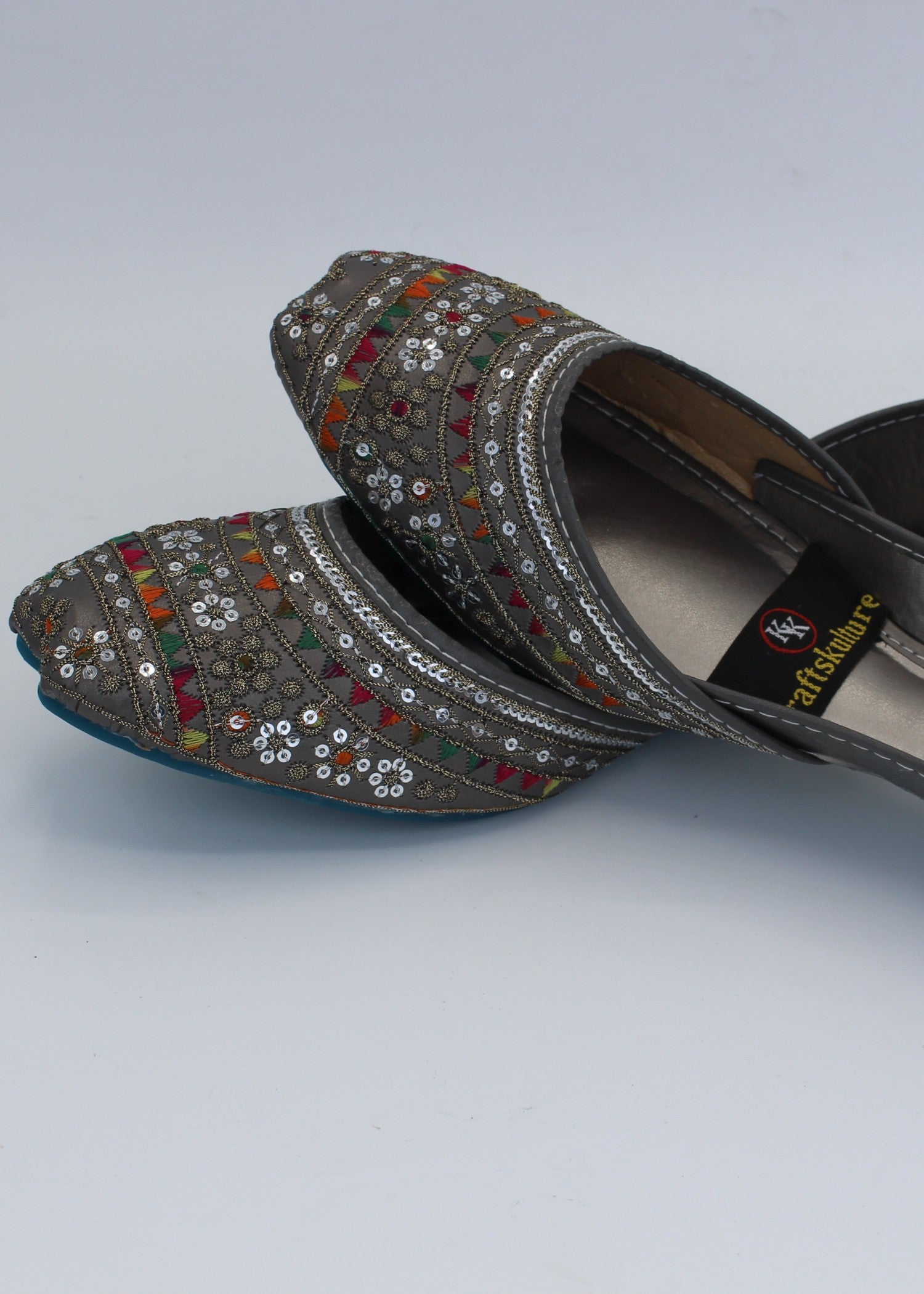 Khussa in Multi, grey by - High Quality Women Khussa IGI0604