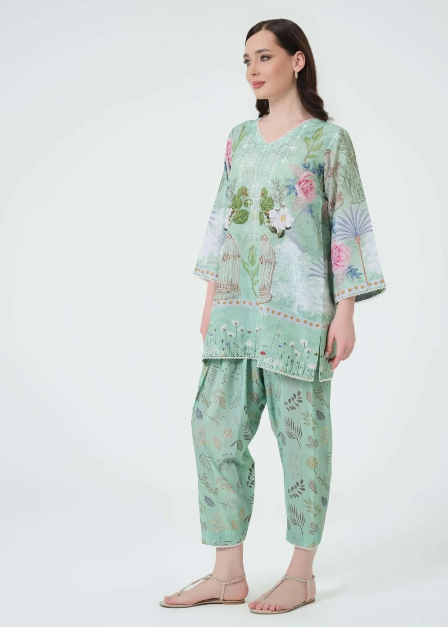 swiss lawn Kurta Set in Pistachio green