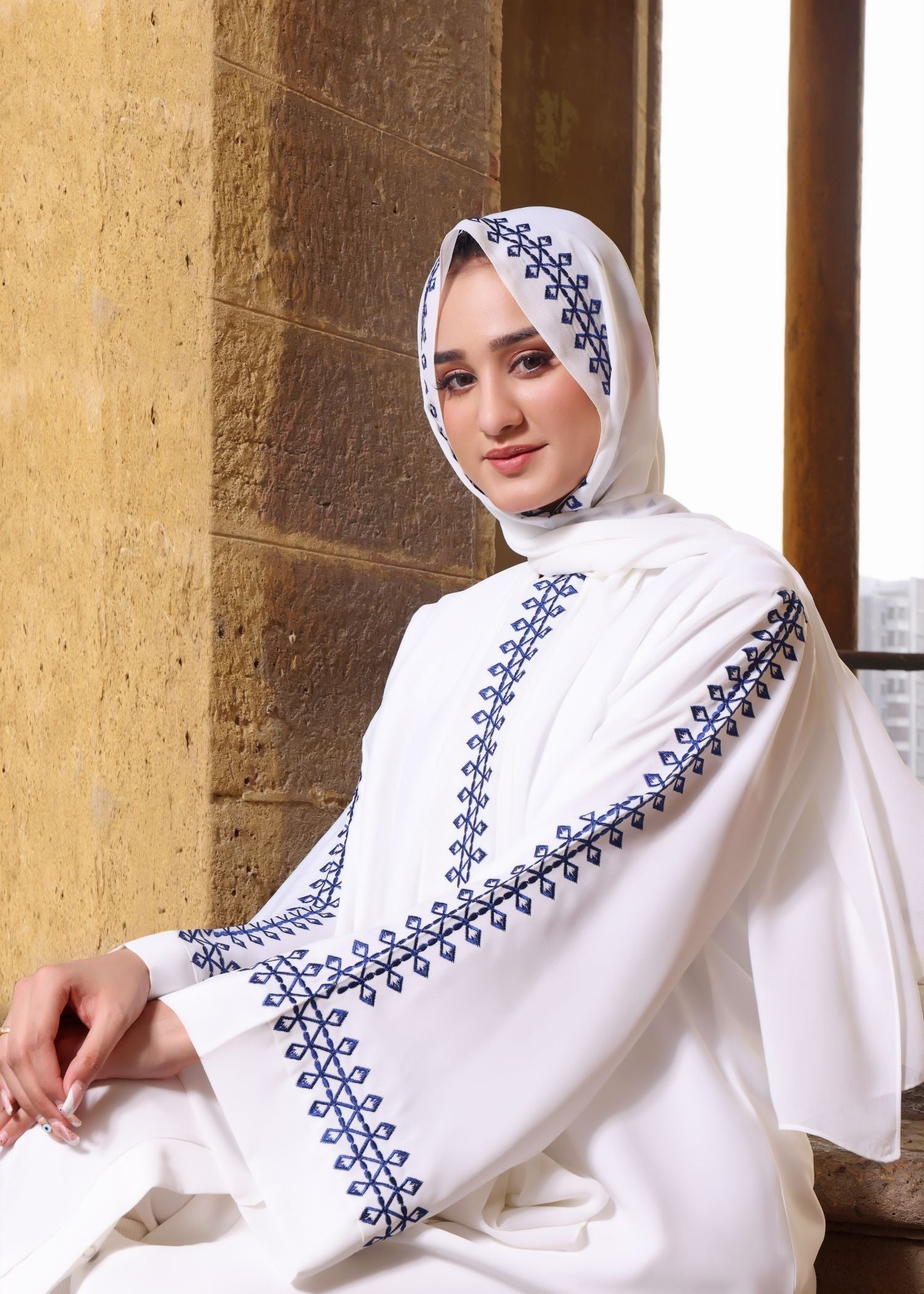 polyester Abaya in White