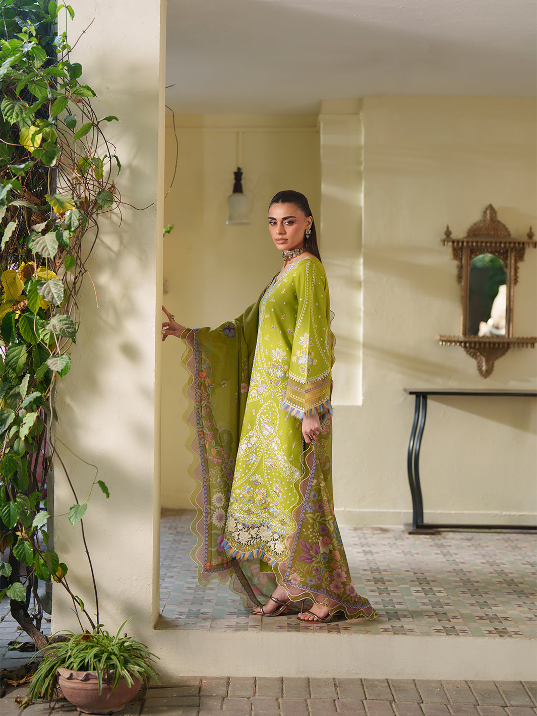 Heritage Dore Lawn – 172-B