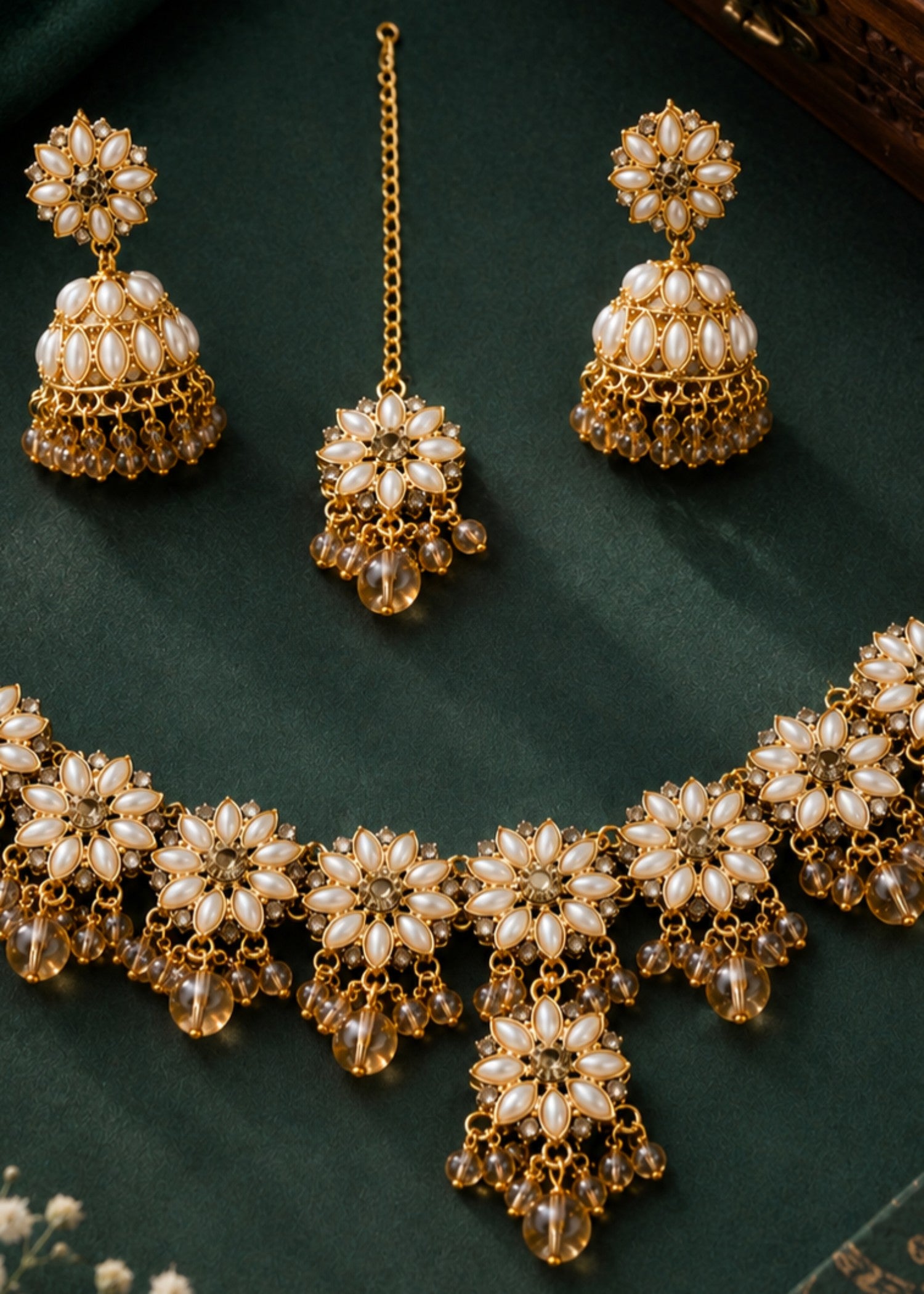 Jewelry Set in Gold Color by - Trendy Women Jewelry Set MBM1693