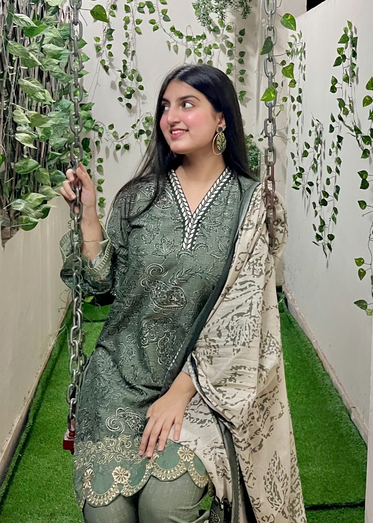 lawn cotton Kurta Set in Fern green