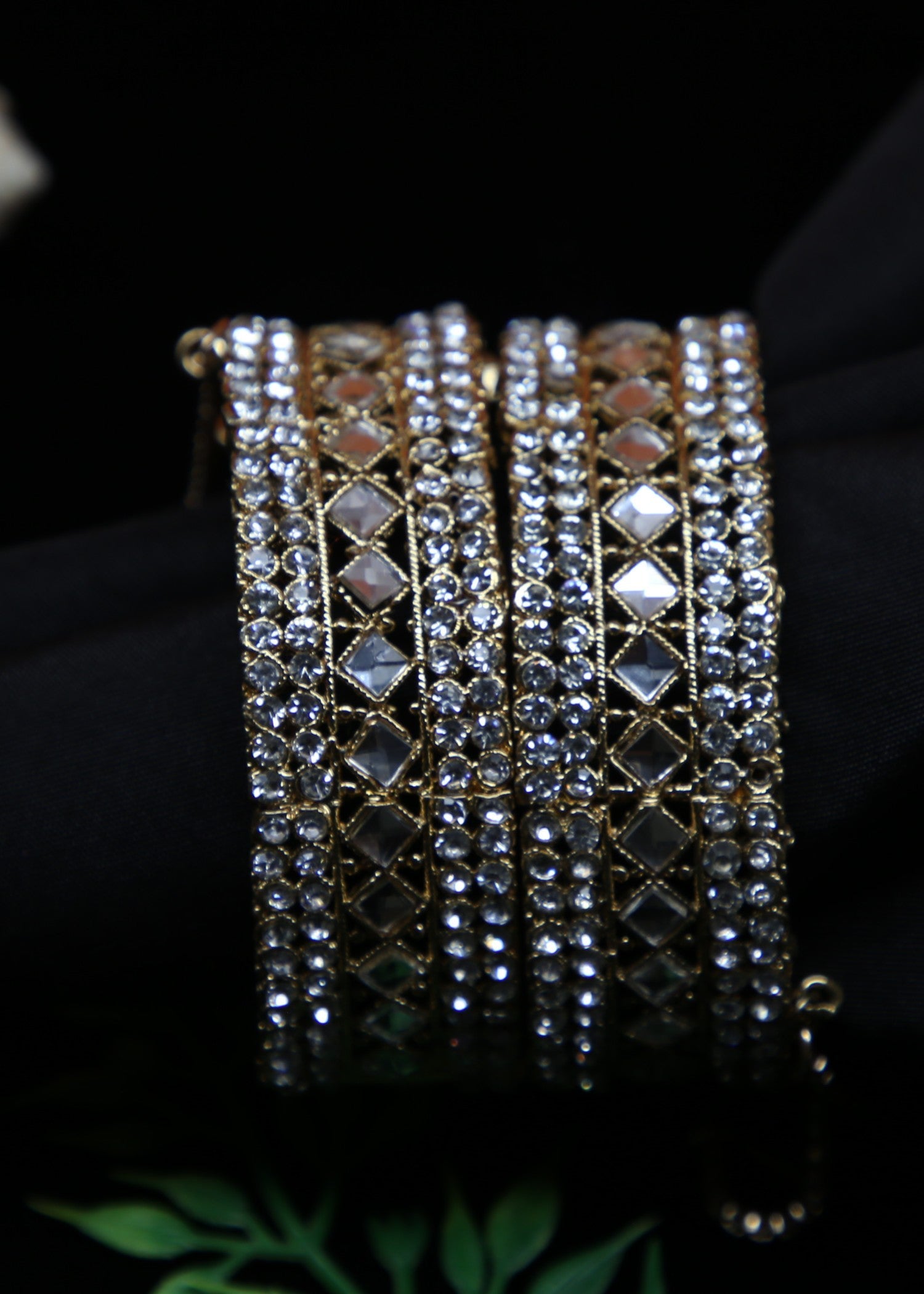 Bangles in White Color by - Trendy Women Bangles MSR9539