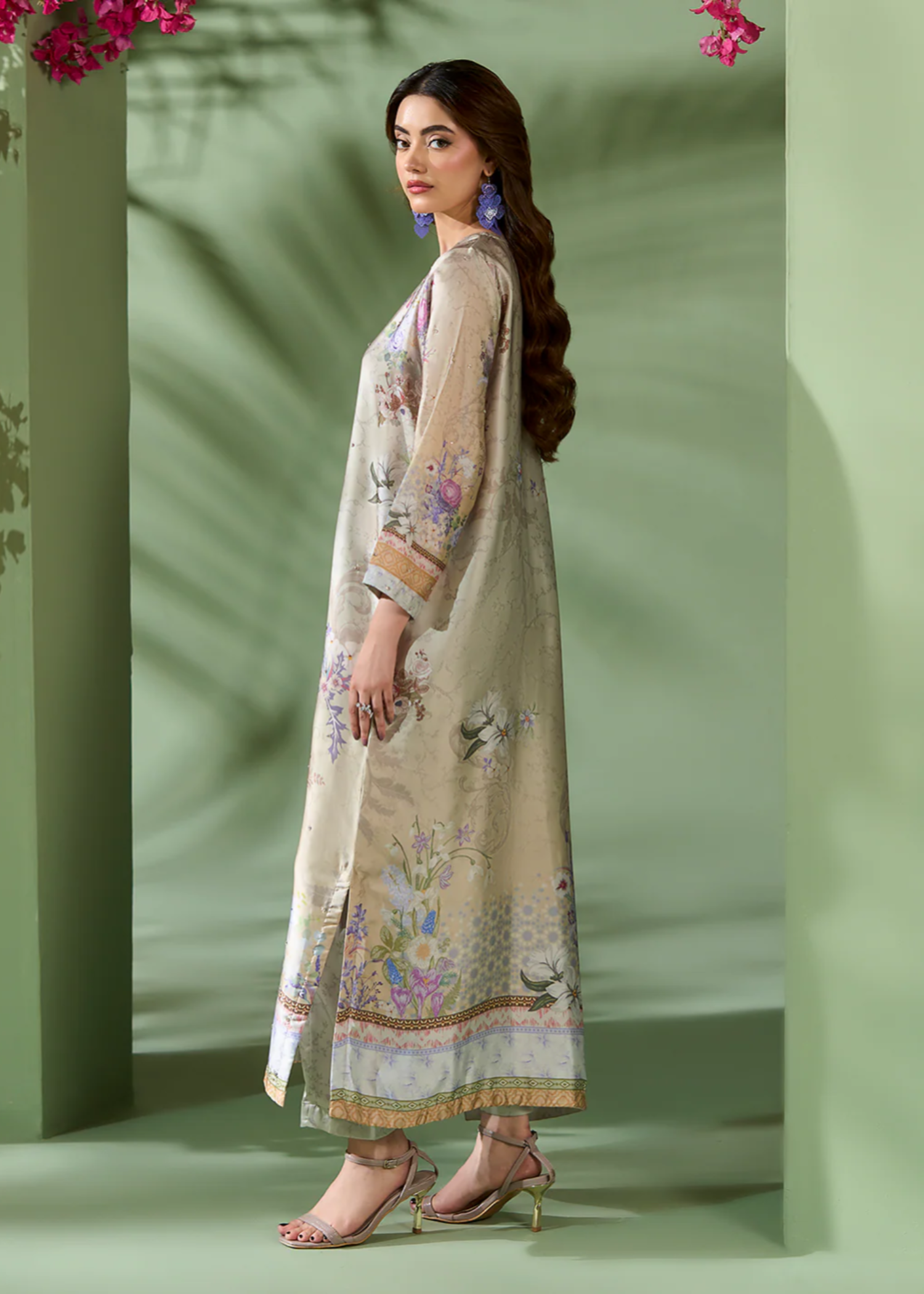 silk Kaftan in Floral white