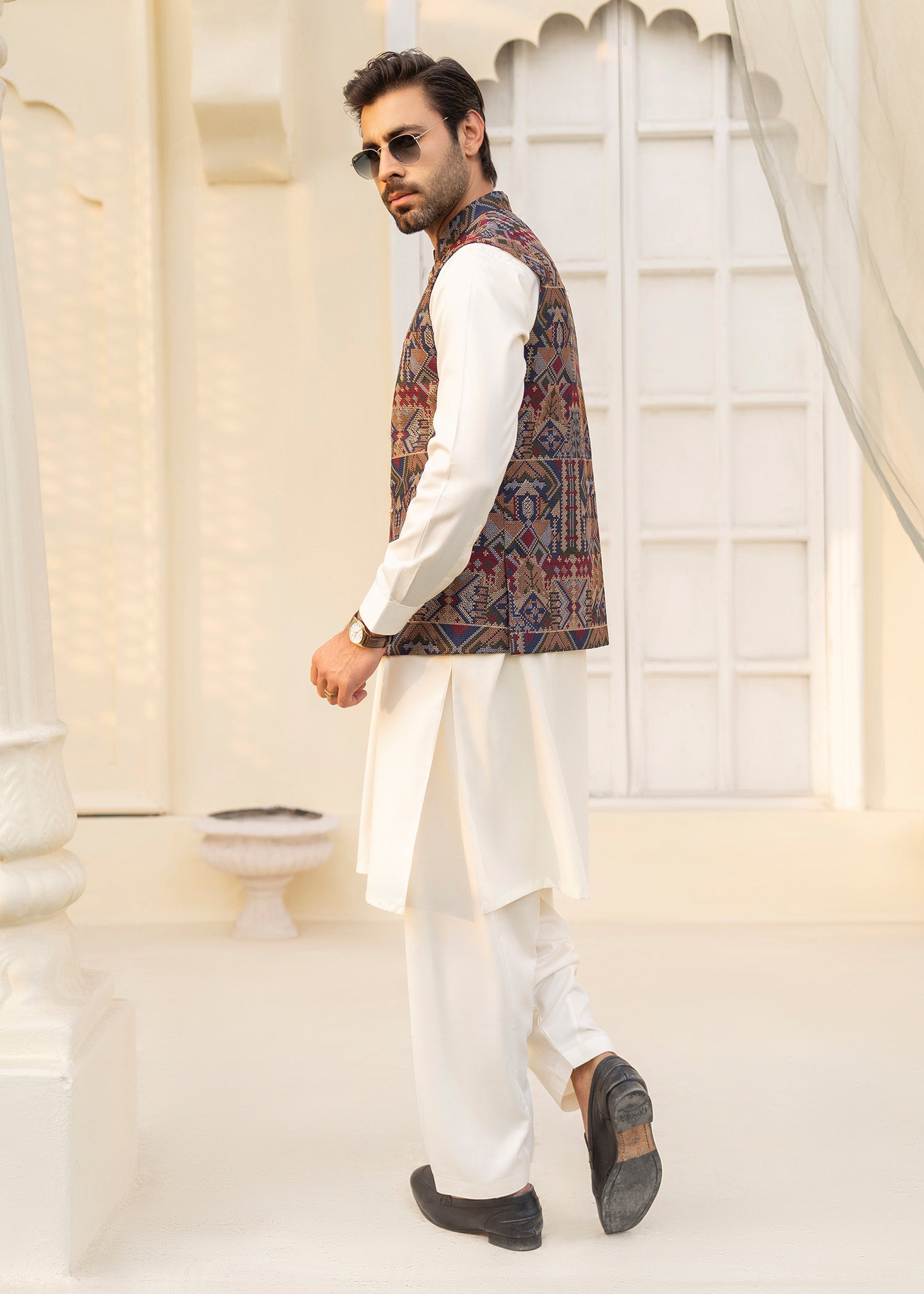 blended kattan silk Waistcoat in Multi