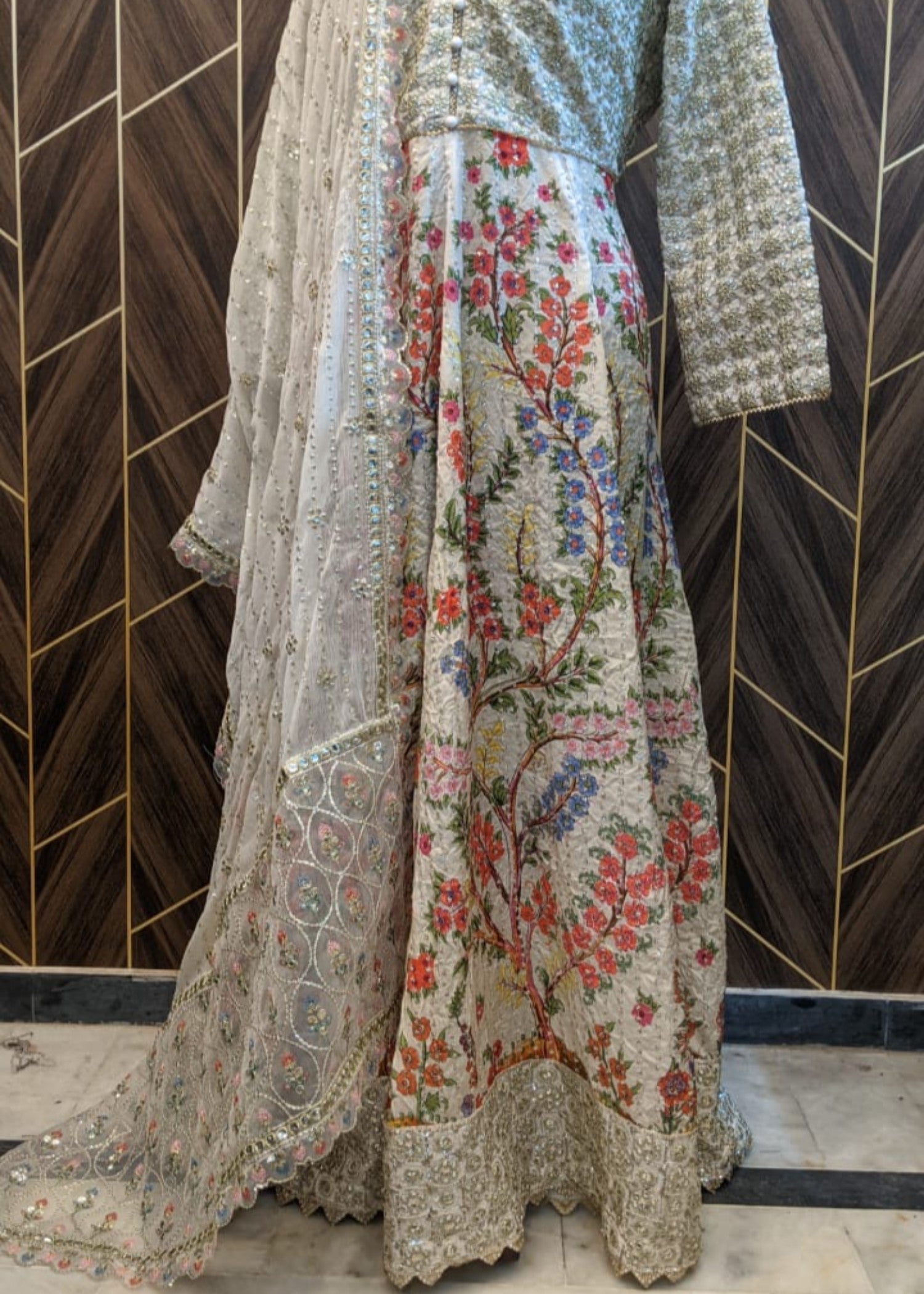 raw silk Maxi in Off-white
