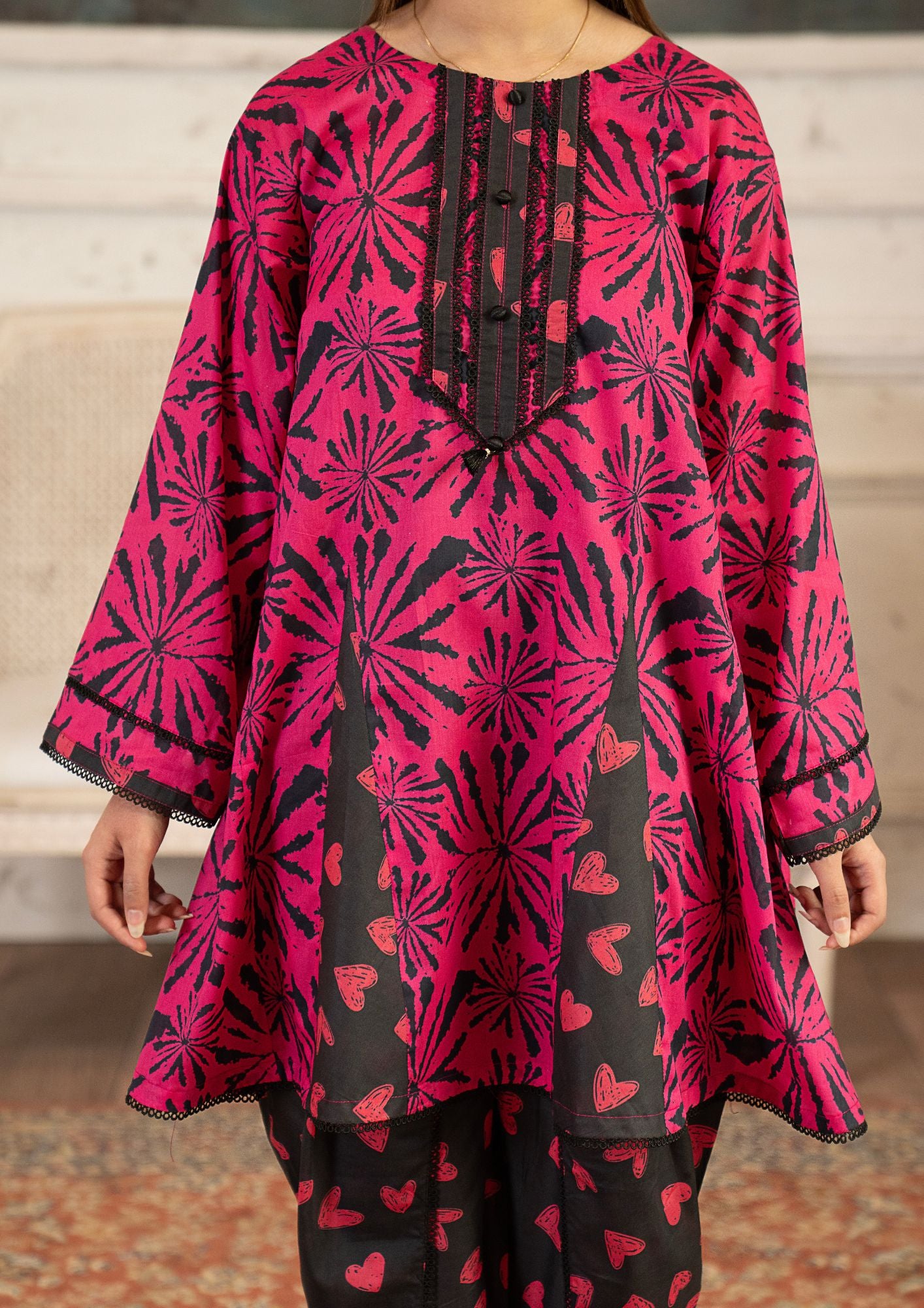 lawn Peplum in Black, hot pink