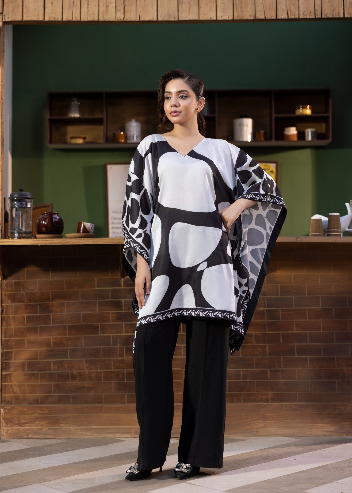 silk Kaftan in White, black