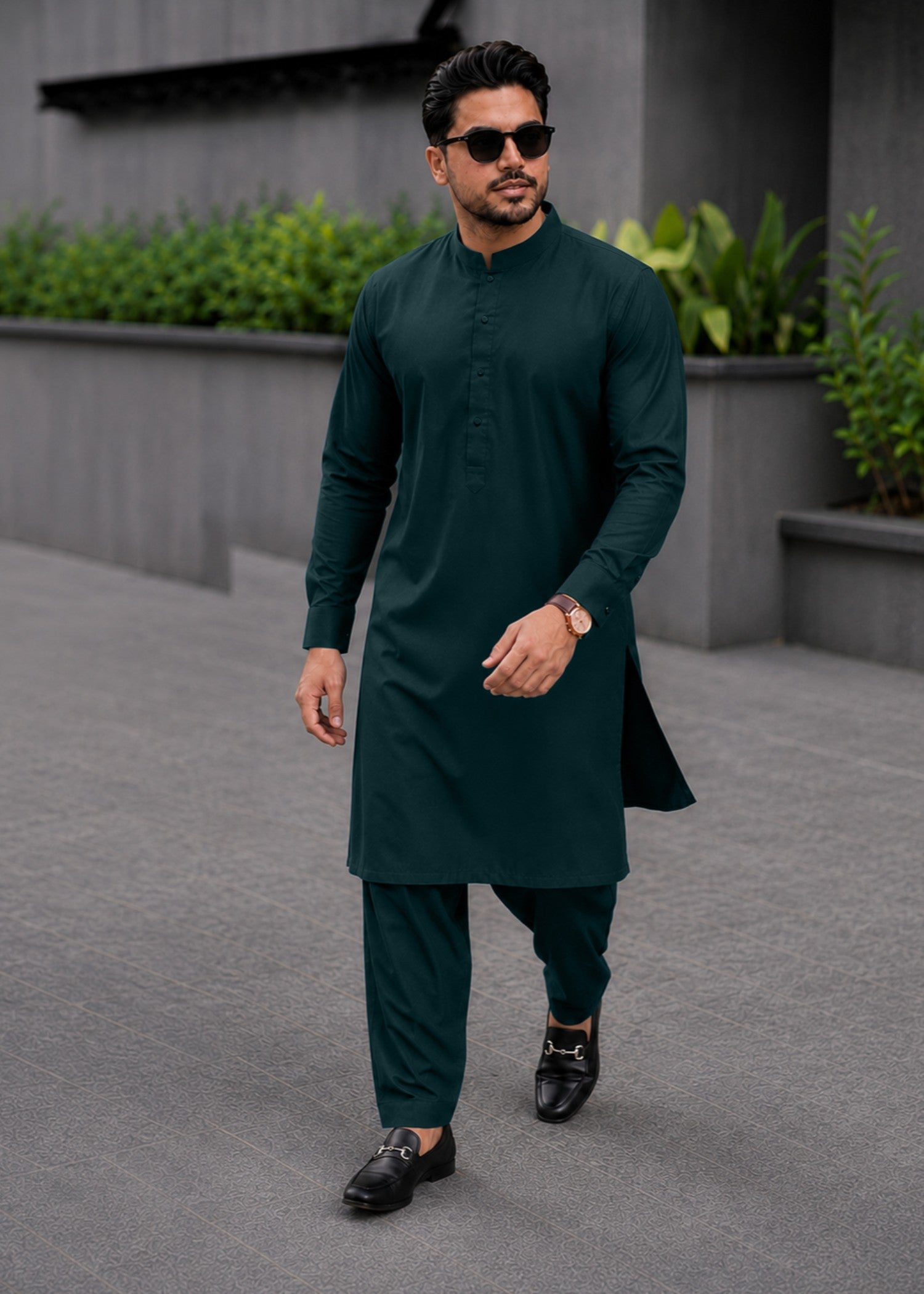 suiting Waistcoat in Emerald green by The Great Masters (TGM)