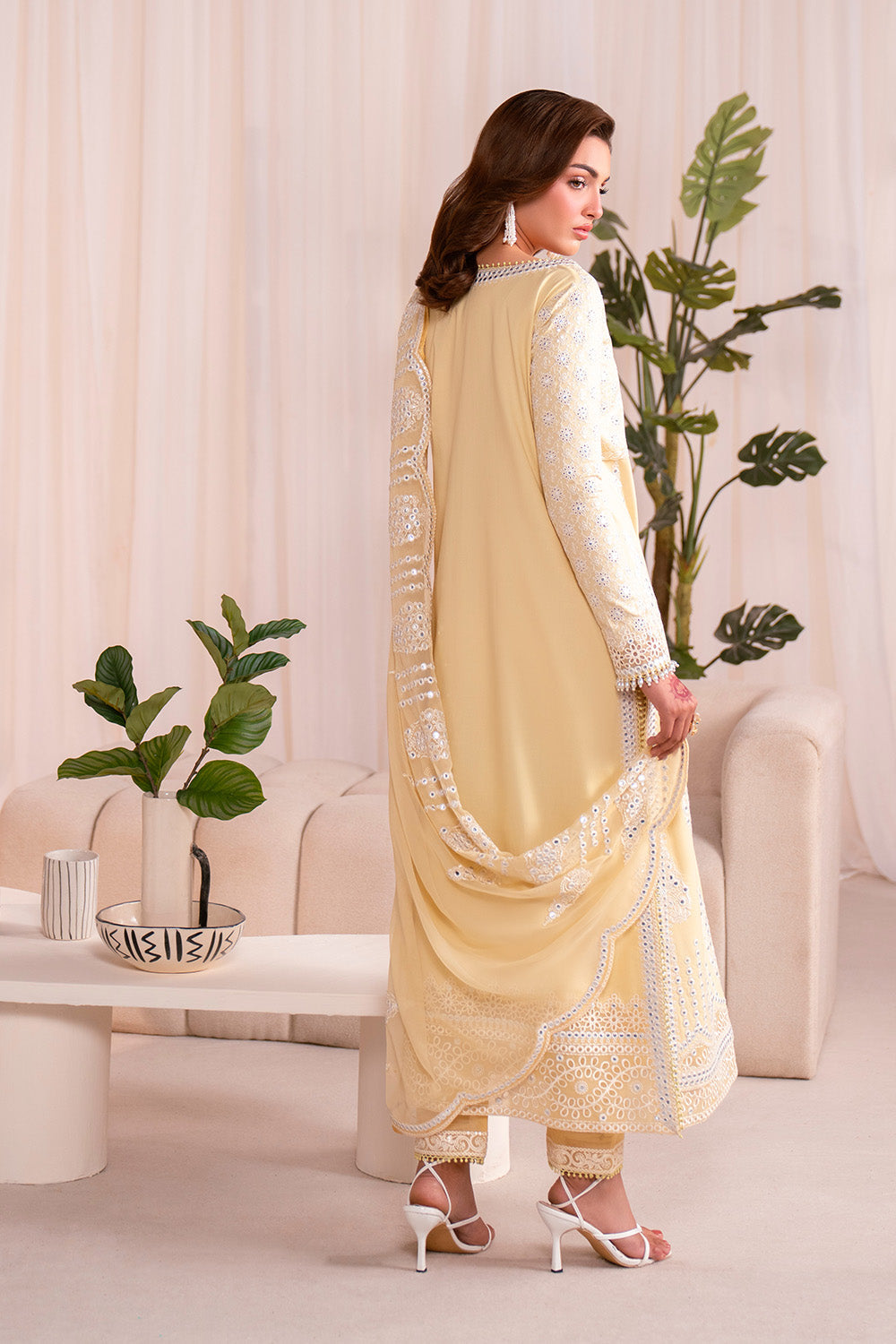 Bloom Poise Lawn Edit – CHLOÉ - MSU0684