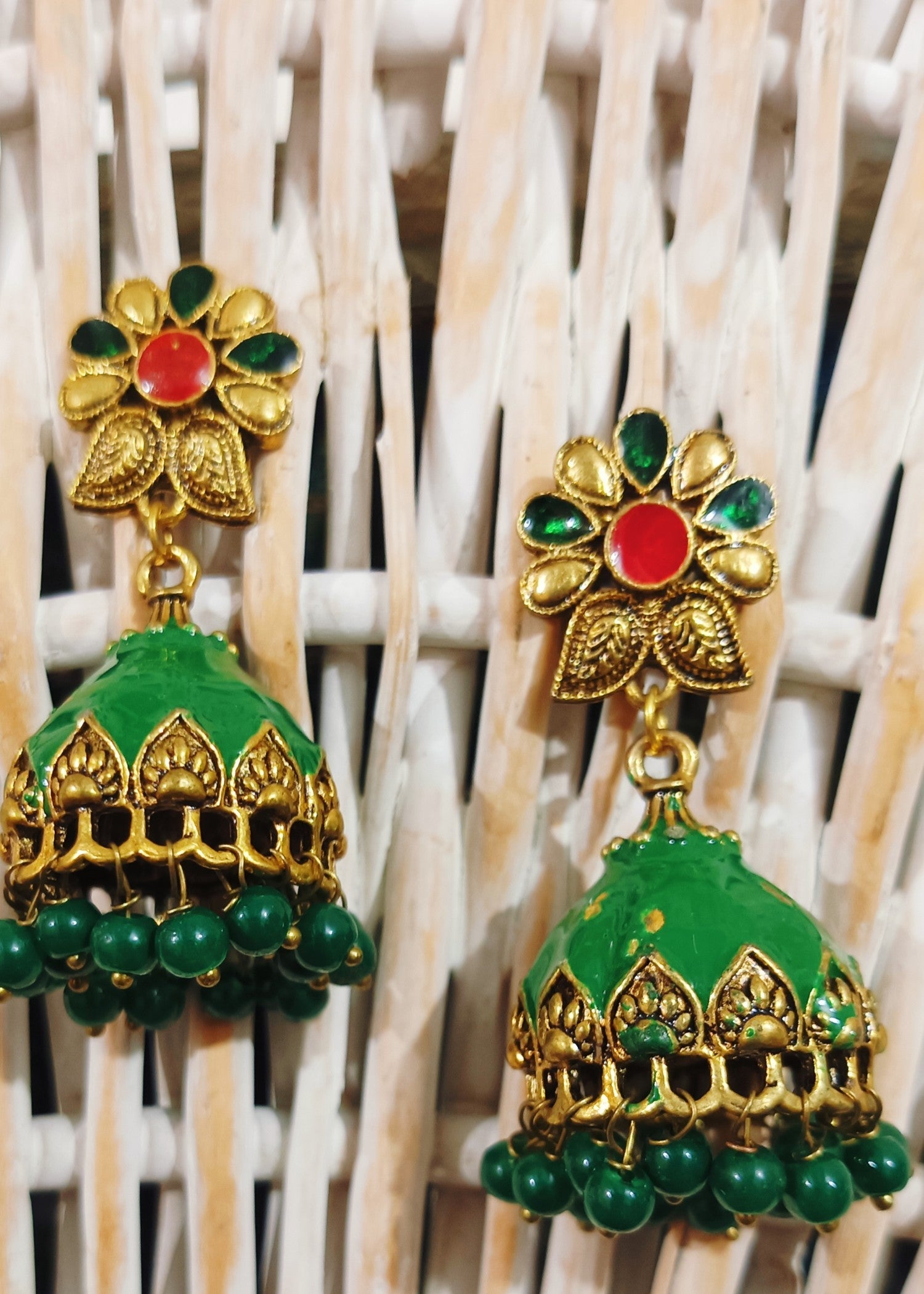 Earrings in Green Color by - Trendy Women Earrings SRT1450