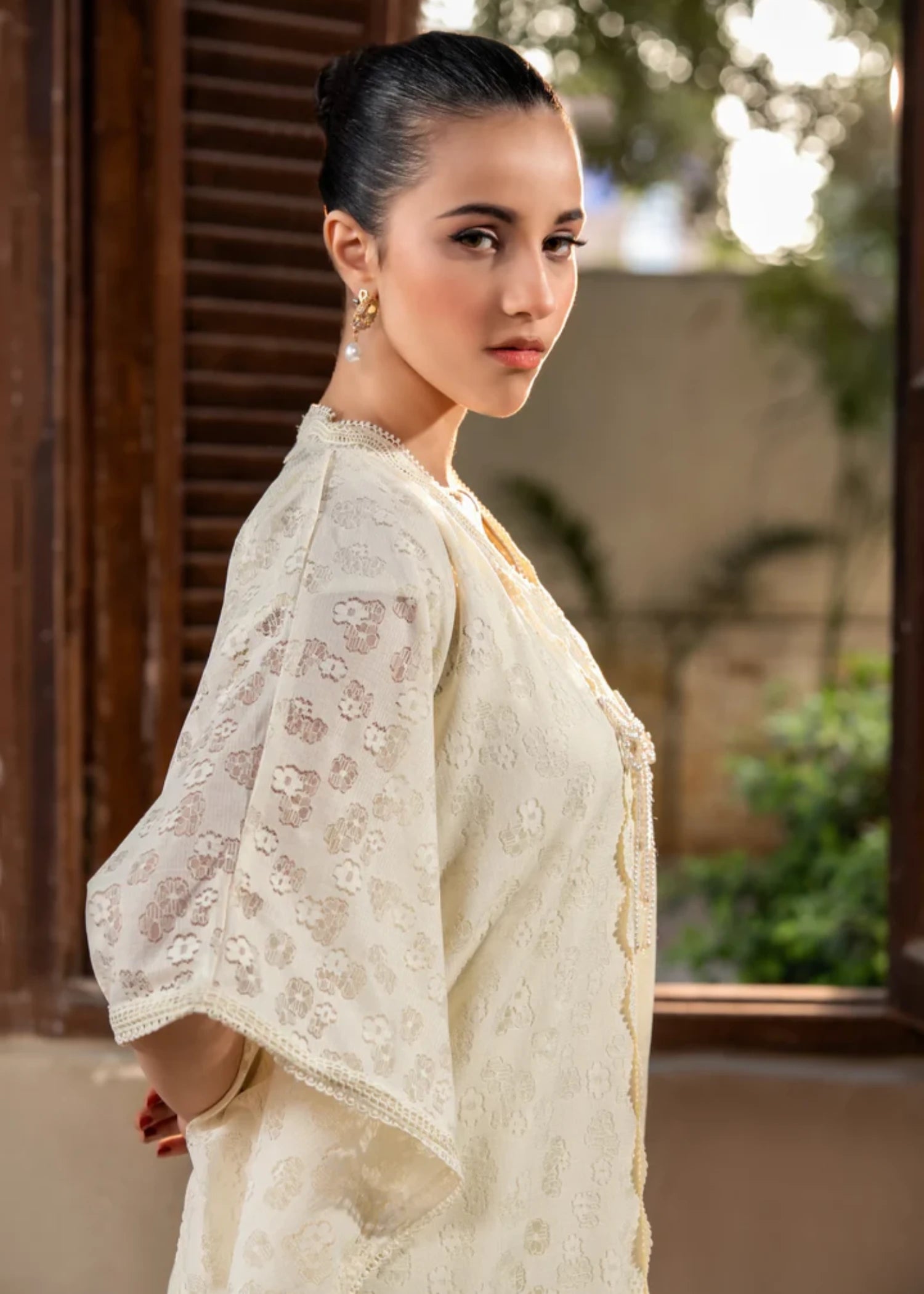 crepe Kaftan in Ivory