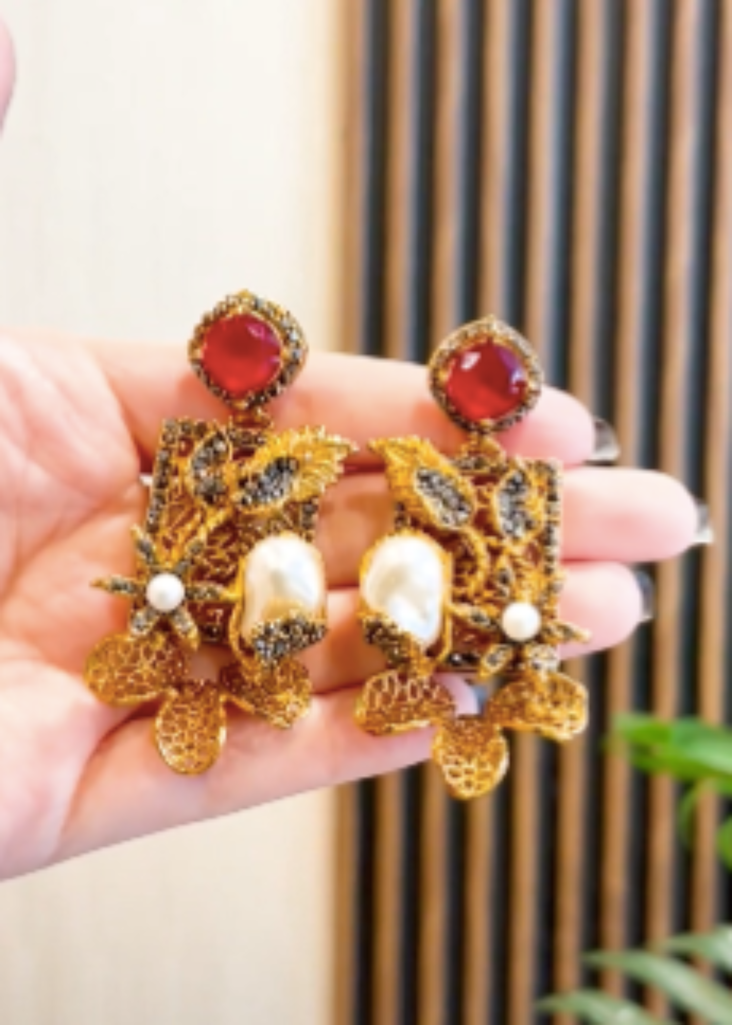 Jewelry Set in Ruby red Color by - Trendy Women Jewelry Set VLP4725