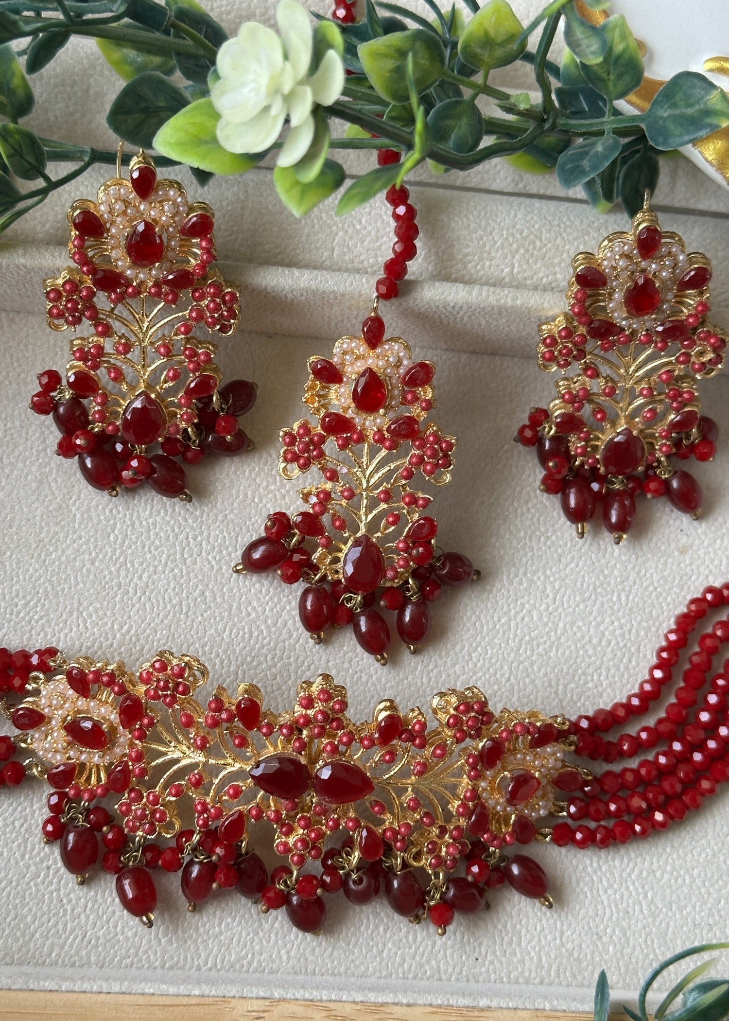 Choker in Red Color by - Trendy Women Choker YXN1538
