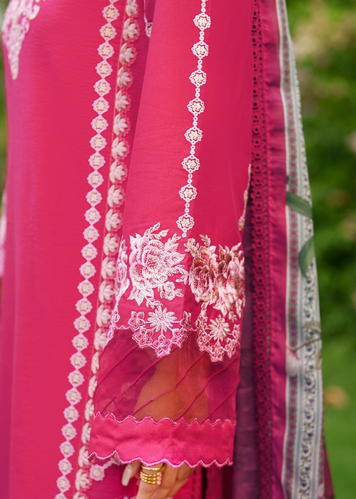 cambric Unstitched in Deep pink
