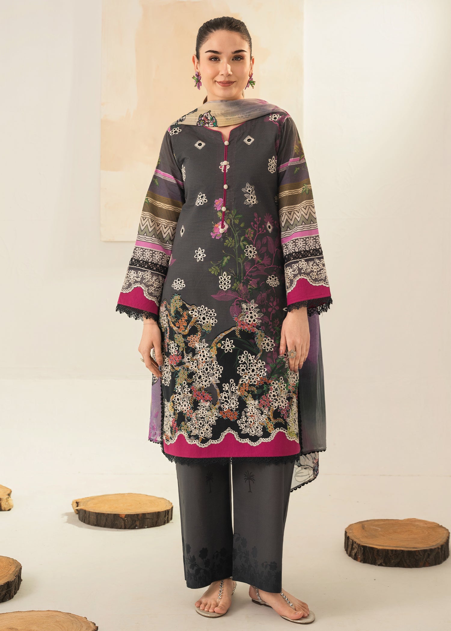 lawn Kurta Set in Graphite