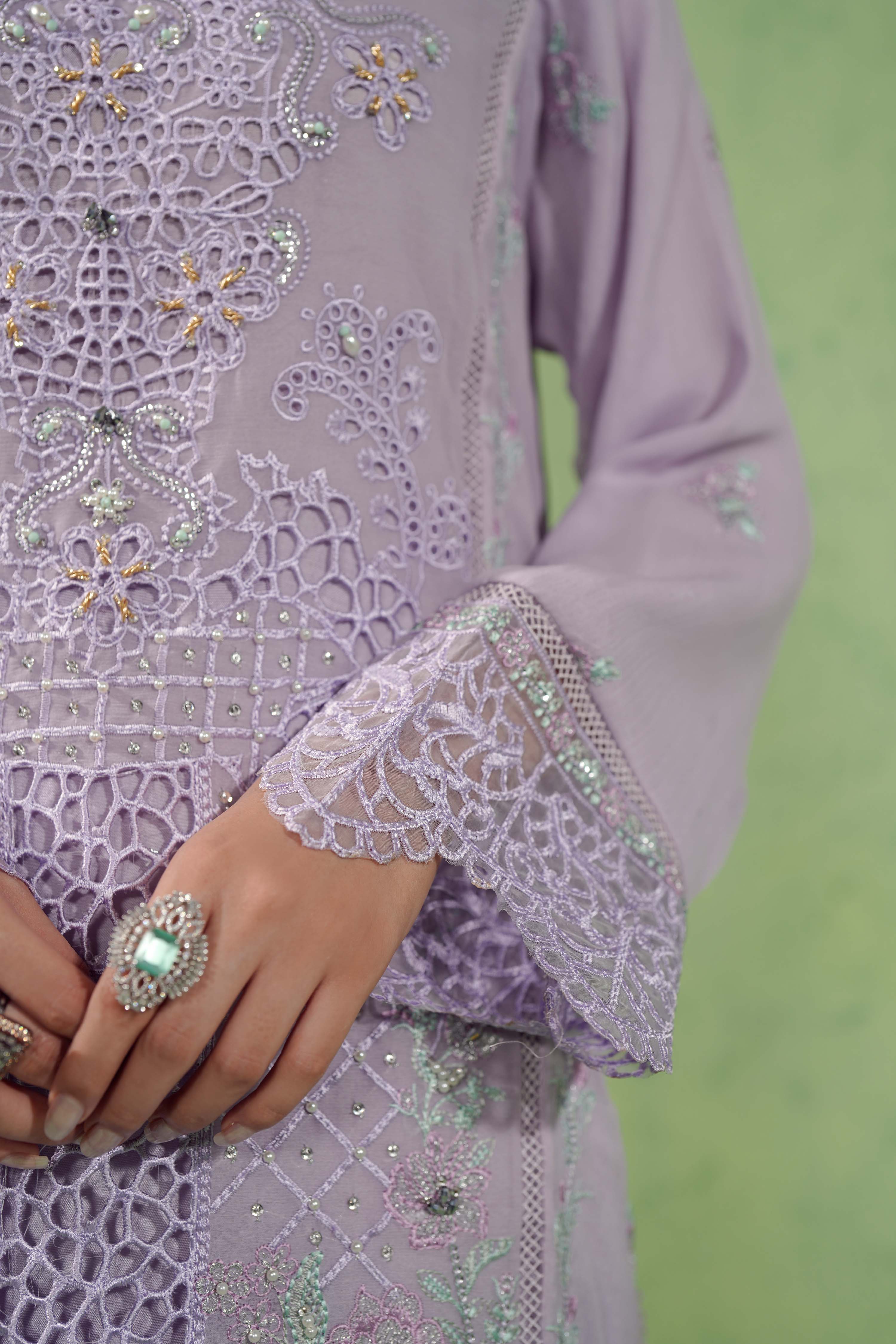 Bayaan RTW Formal Pret – Dilara