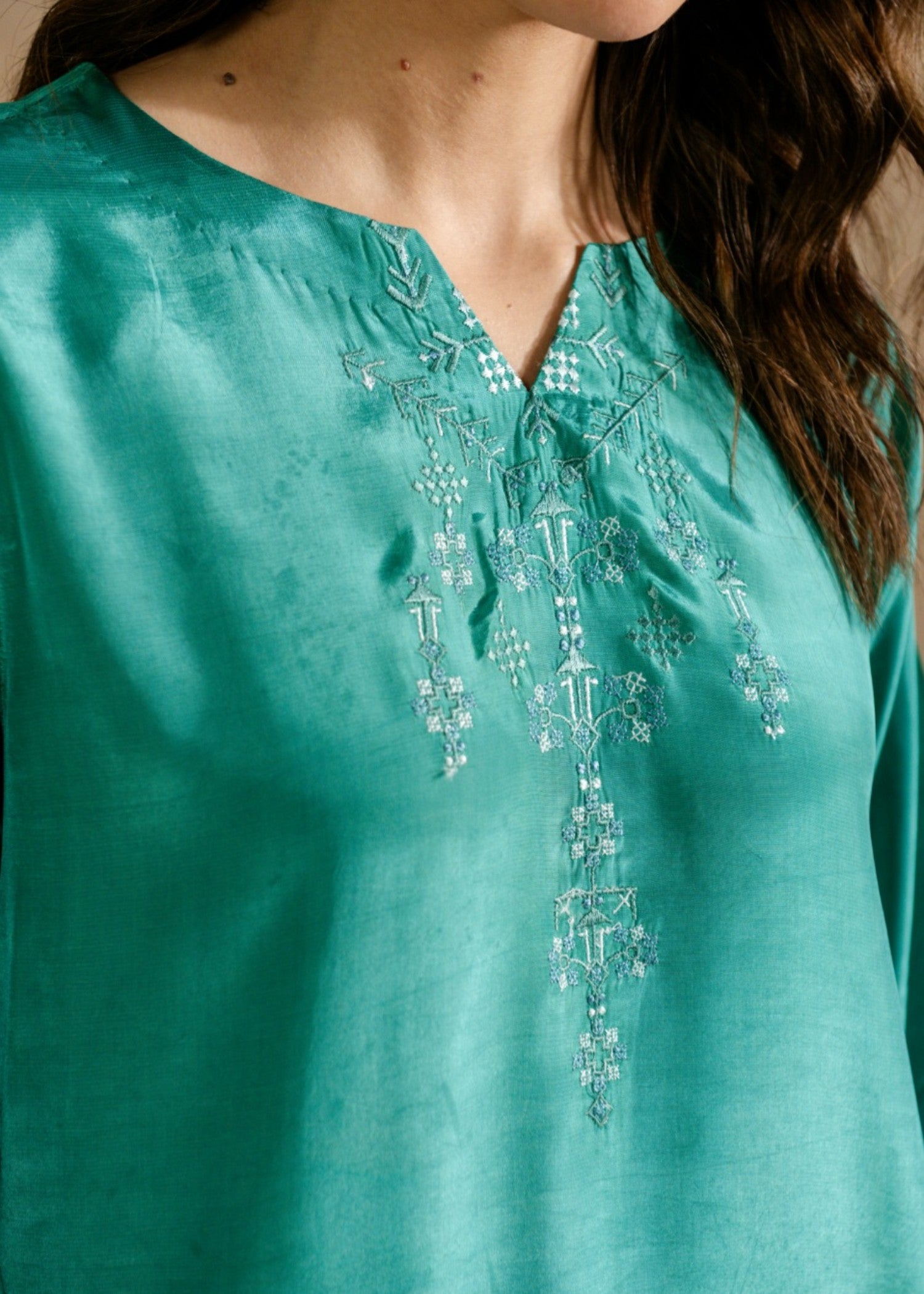 crepe silk Kurta Set in Teal