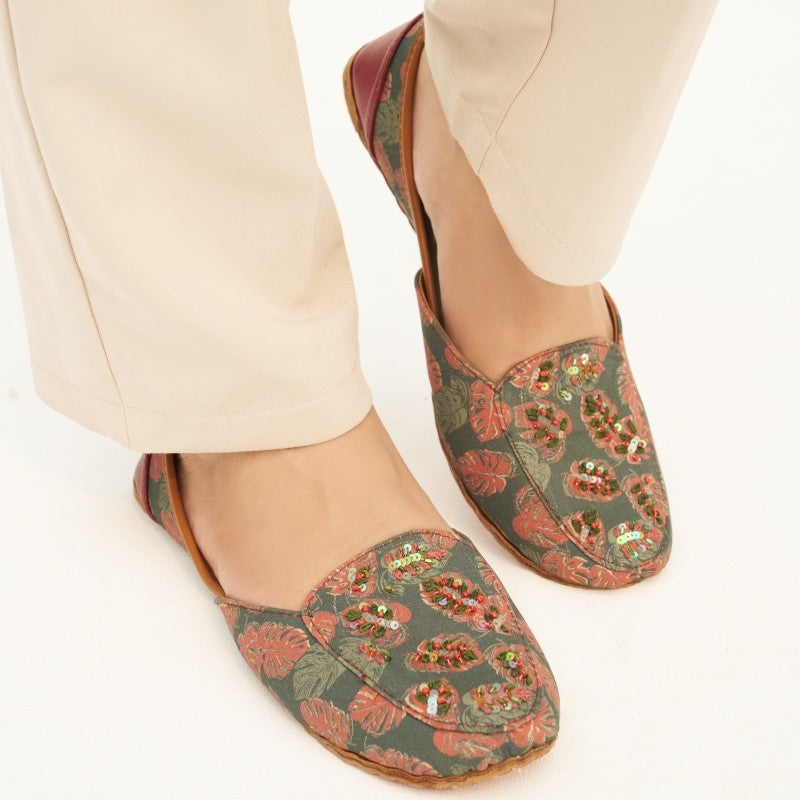 Khussa in Green by - High Quality Women Khussa OHP1388