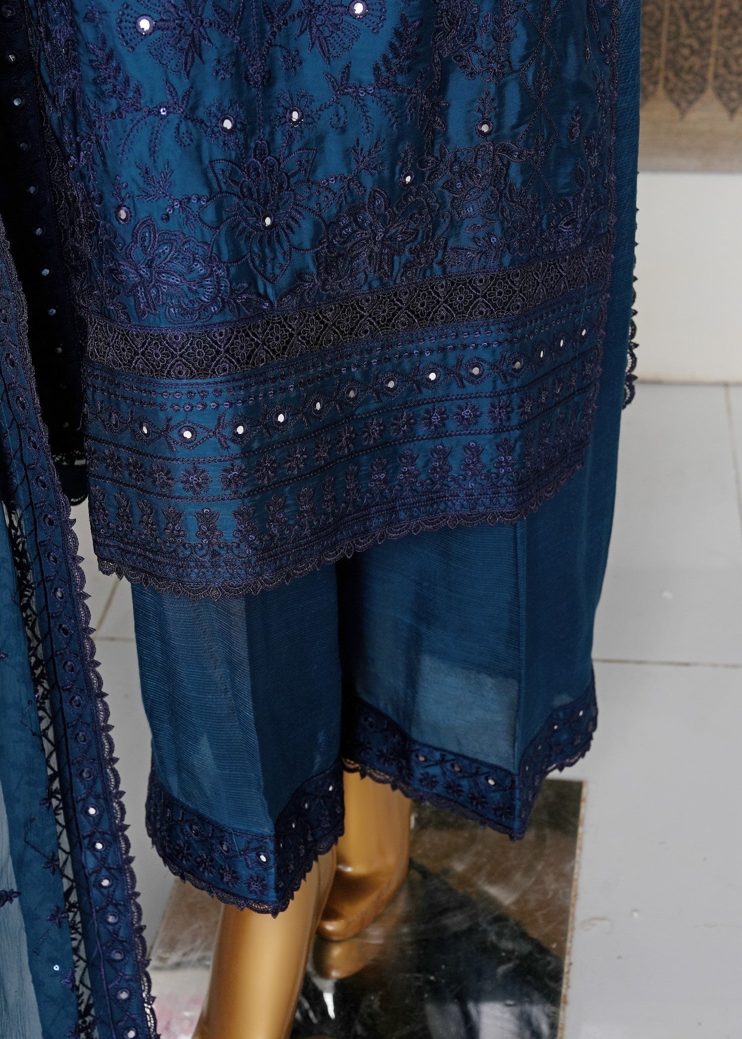 charmuse/shamooz Kurta Set in Dark blue