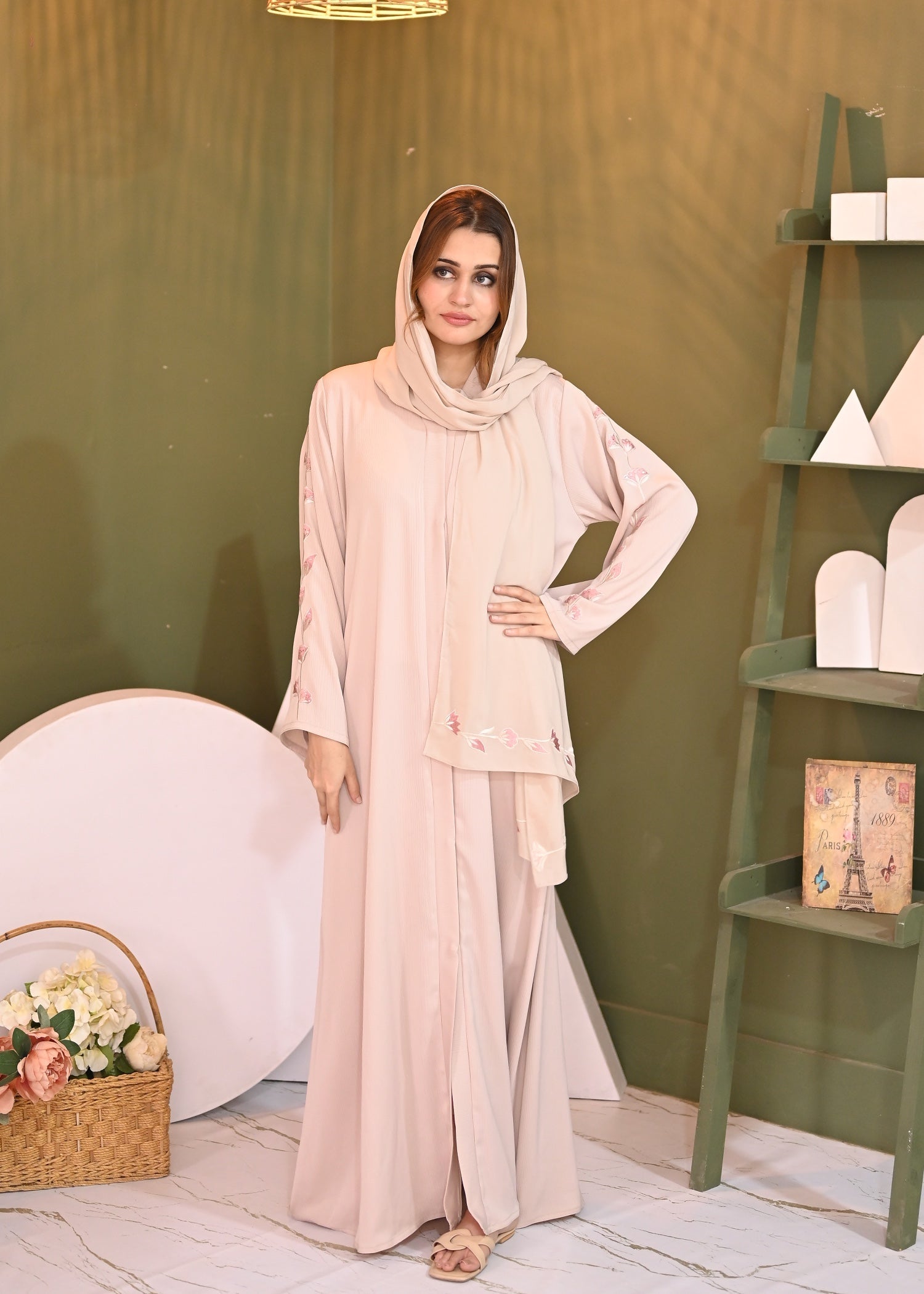crinkle Abaya in Beige