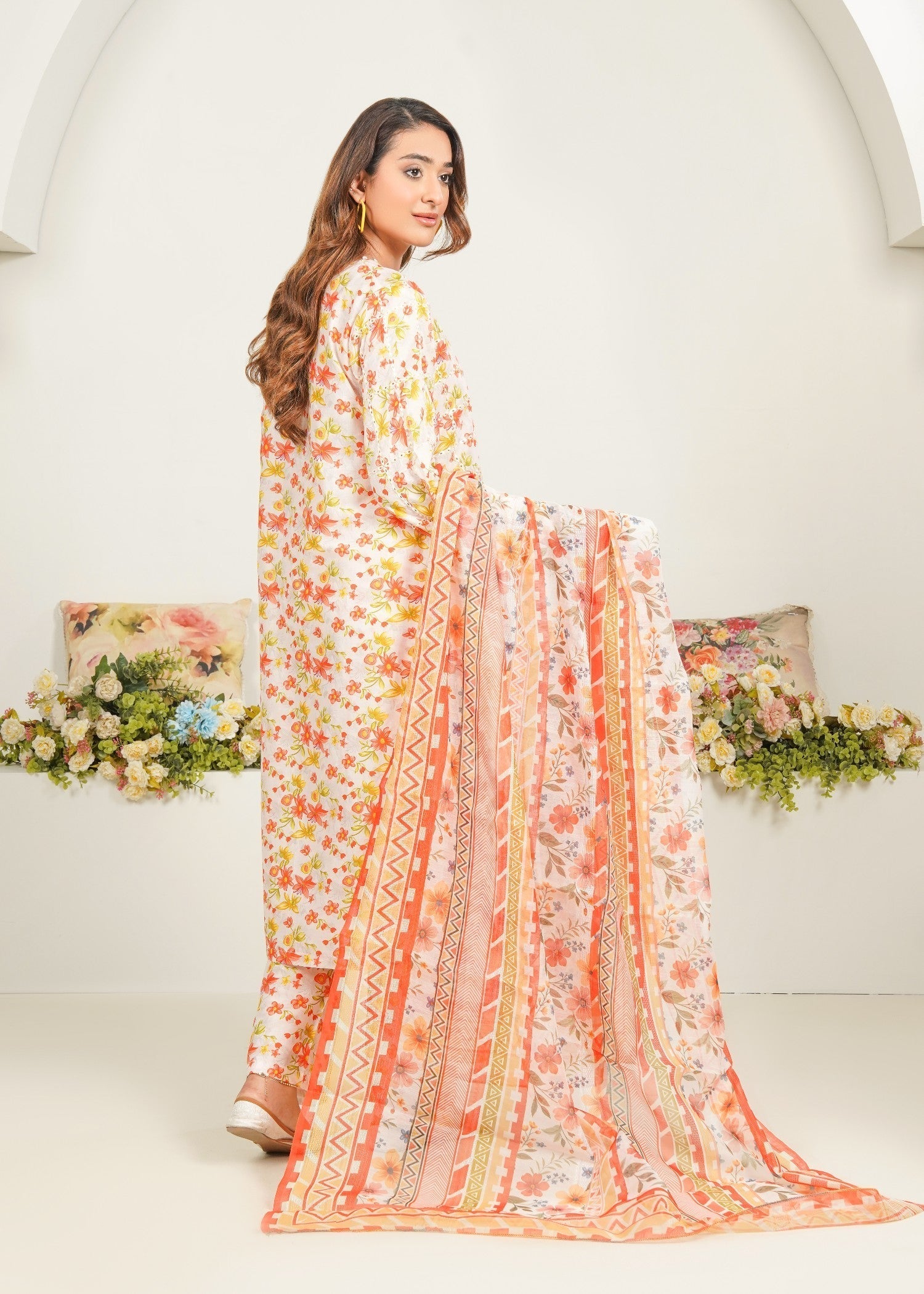 lawn cotton Kurta Set in Cream