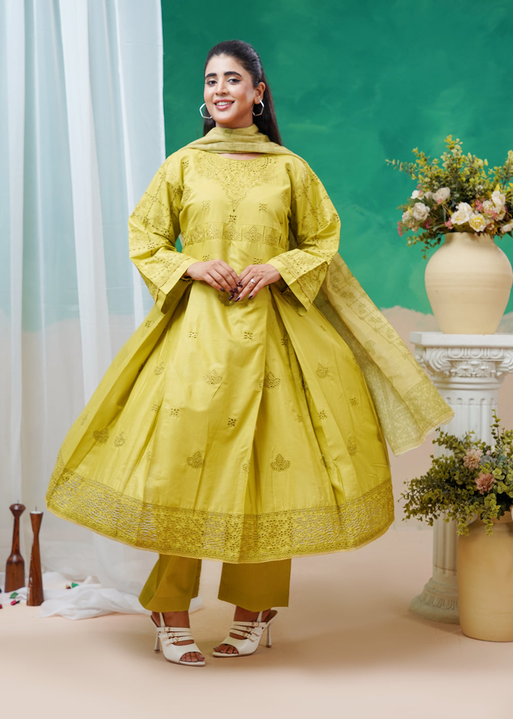 lawn Pishwas in Olive green