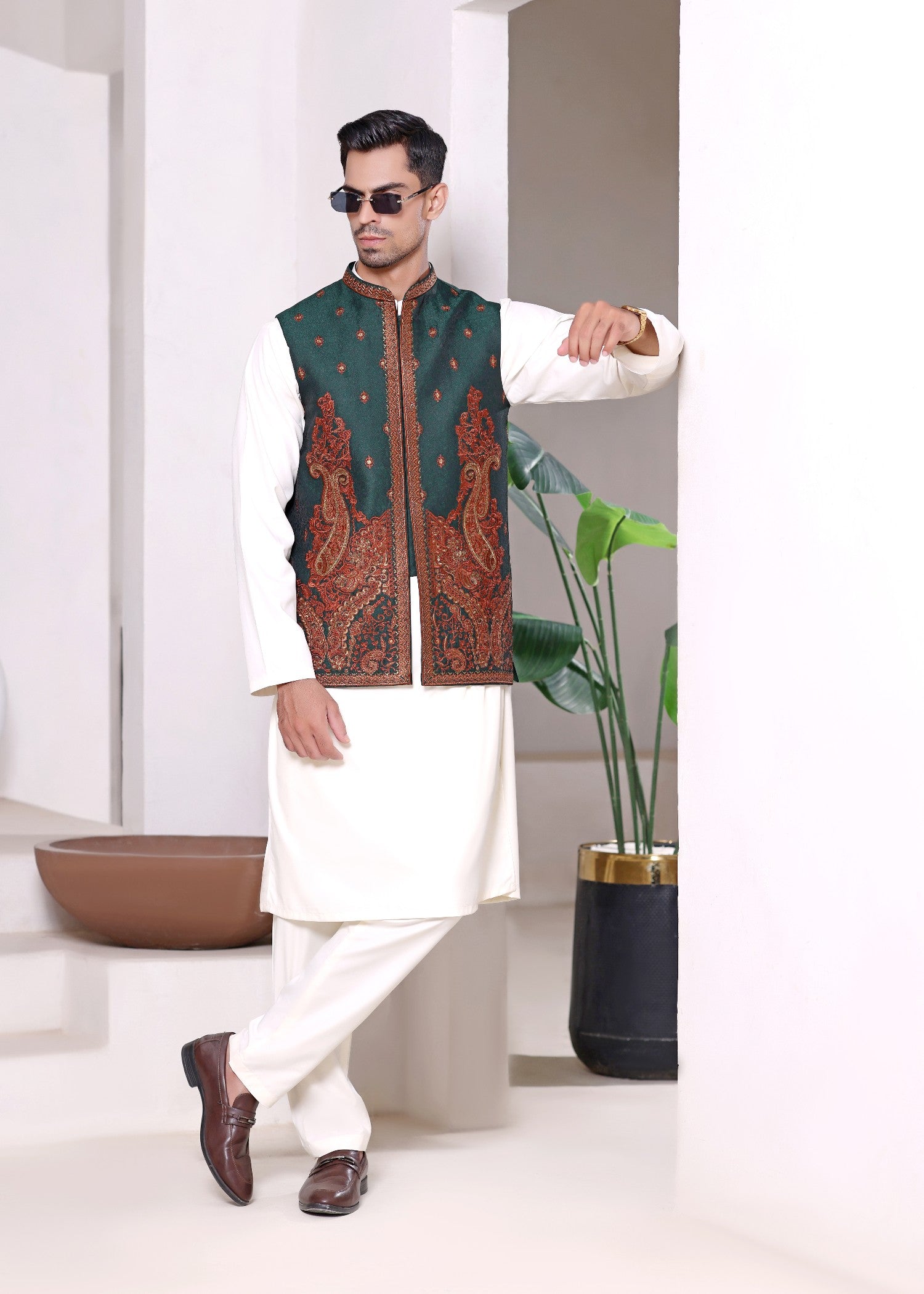 jamawar Waistcoat in Bottle green