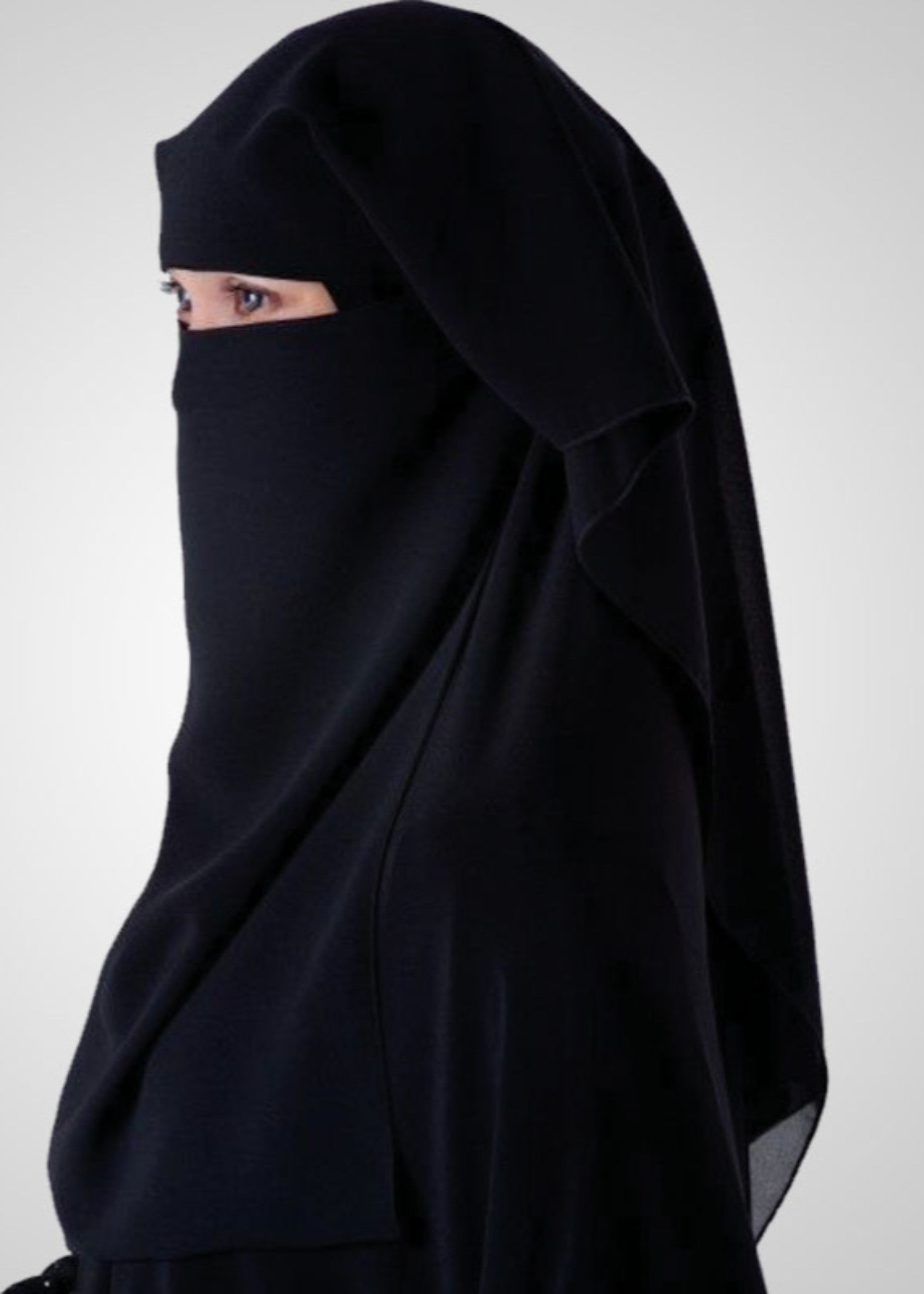 georgette Veil in Black