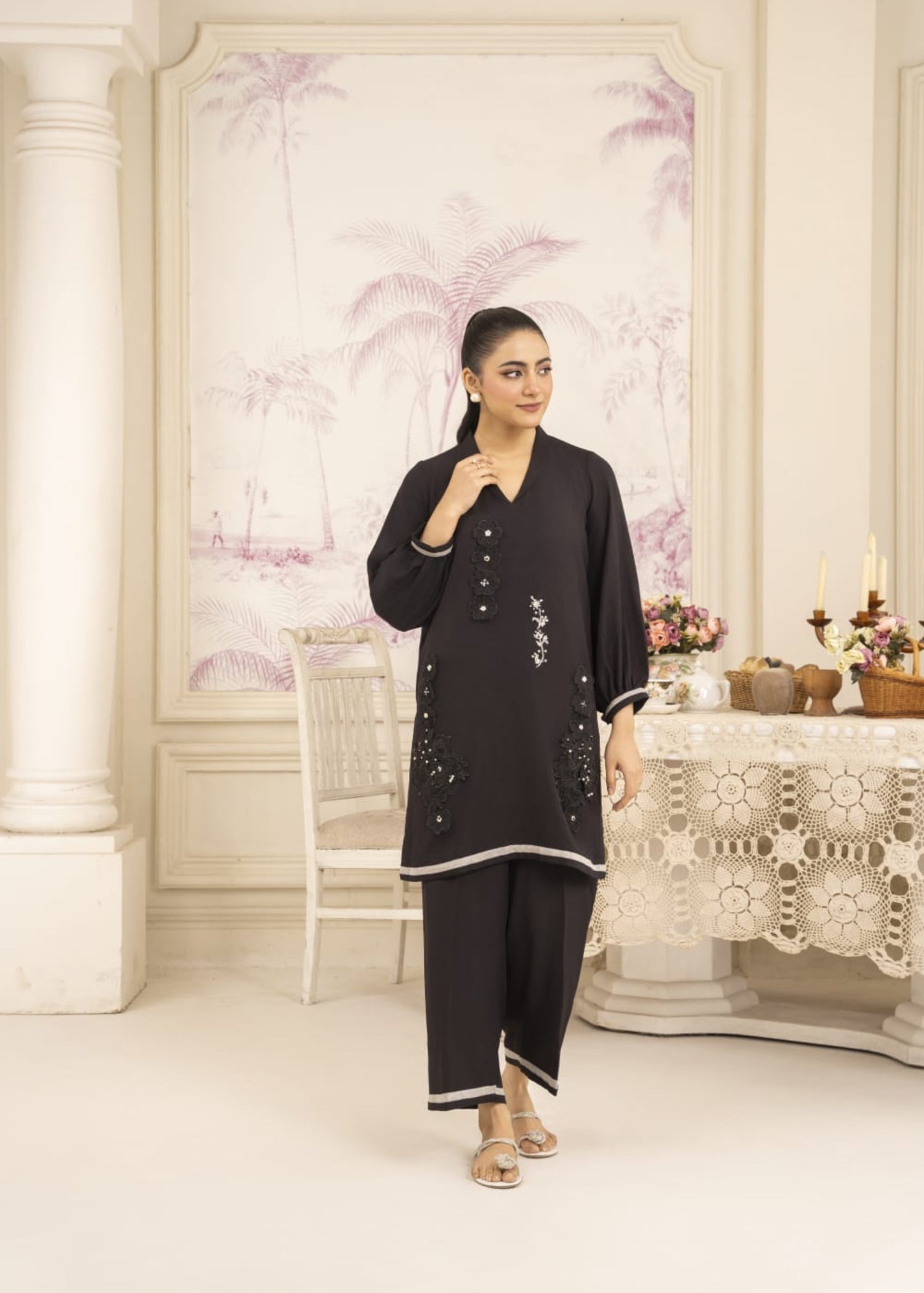 crepe Kurta Set in Charcoal black