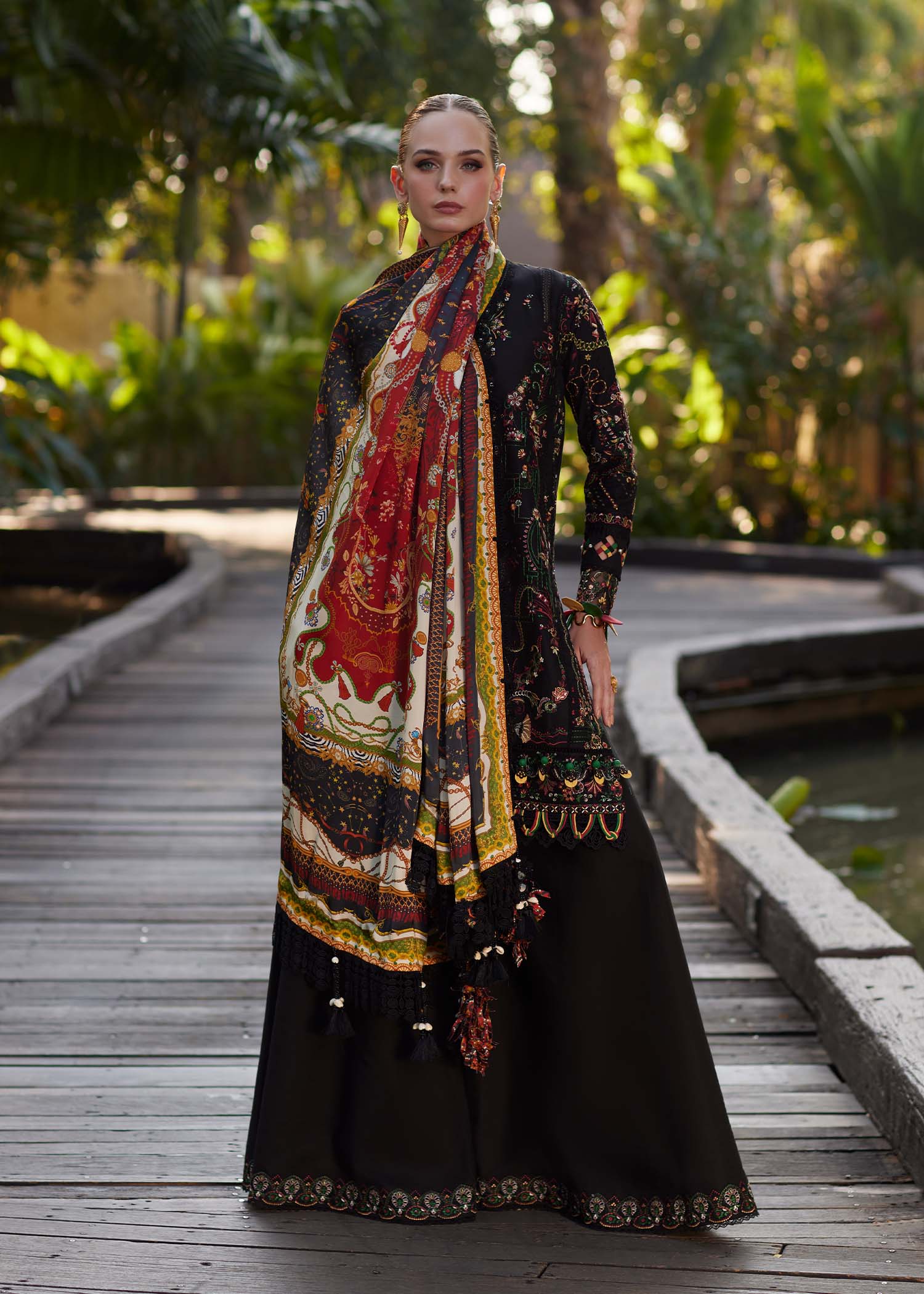 Ariya Luxury Lawn – Zaria