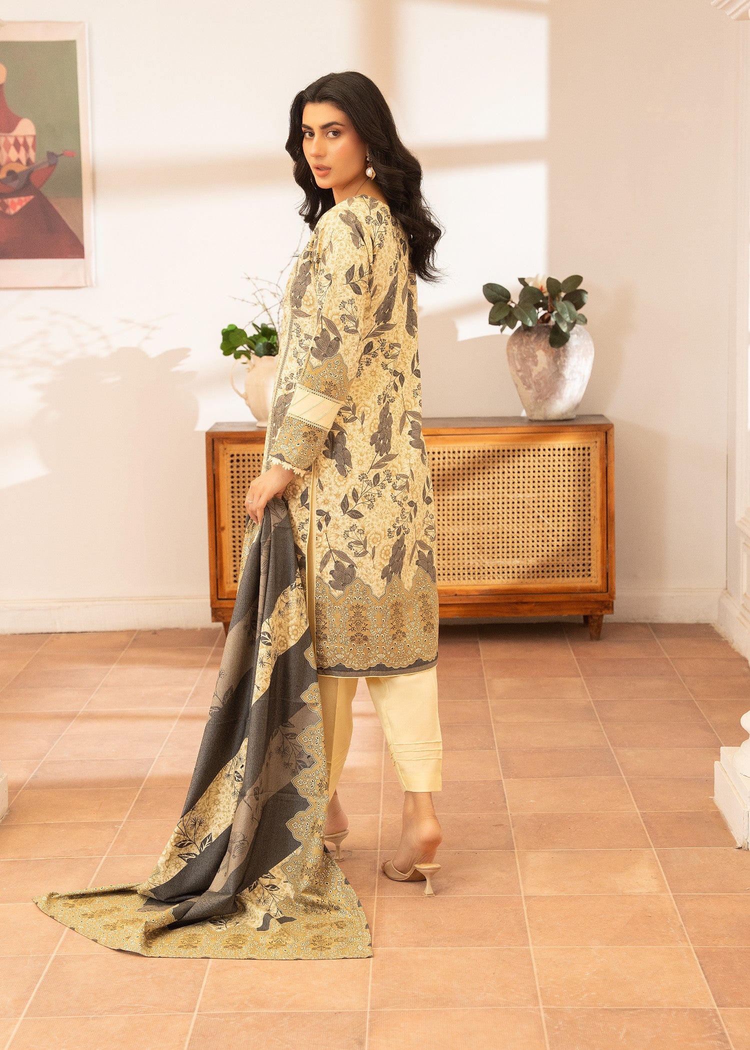 dhanak Kurta Set in Cream