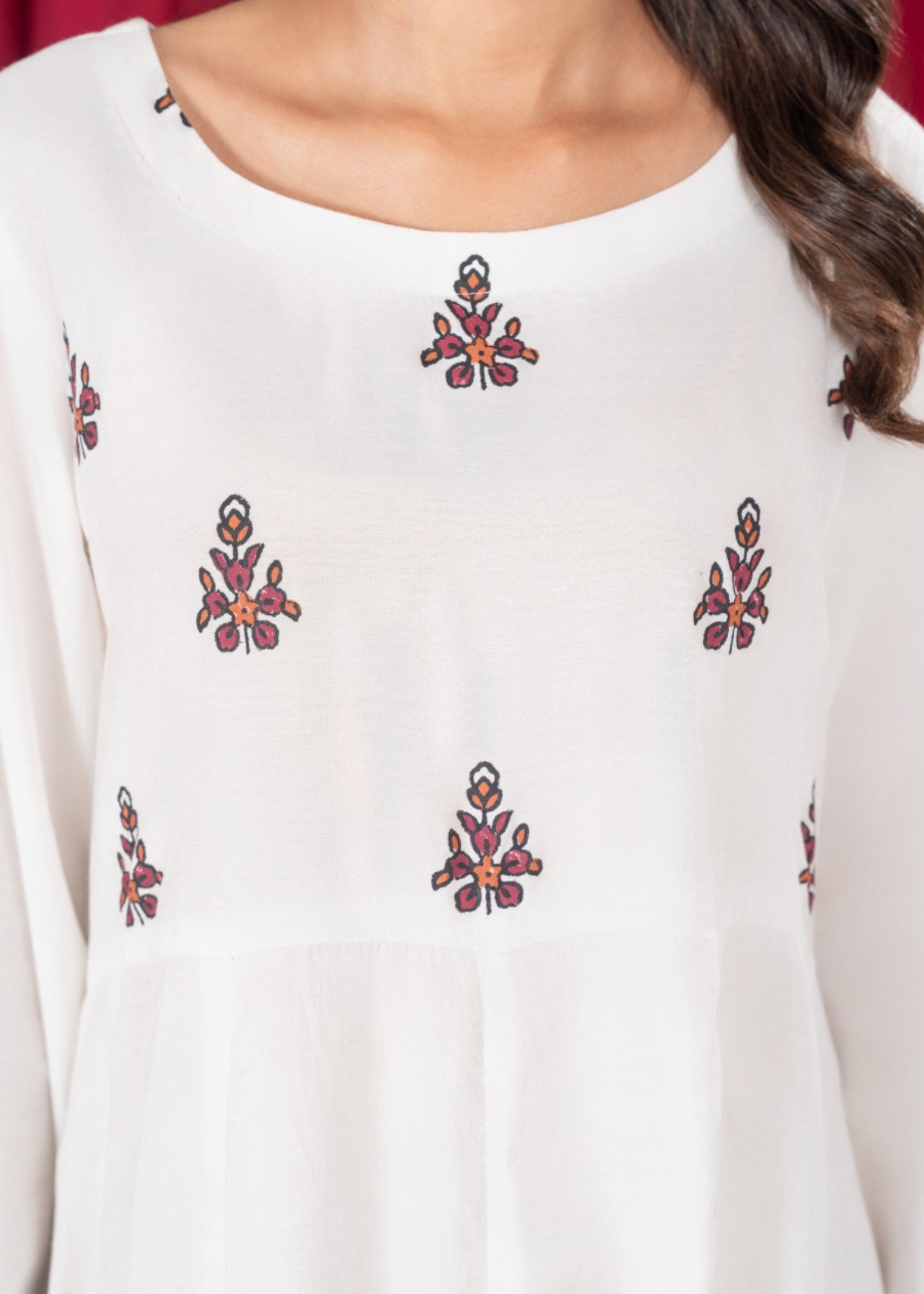 silk finish lawn Pishwas in Off-white